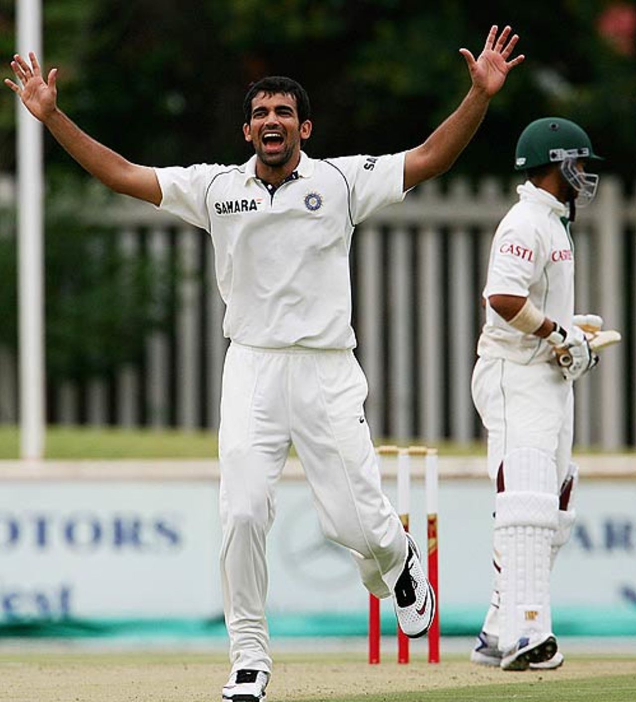 Zaheer Khan senses a wicket coming his way, Rest of South Africa v Indians, 2nd day, Potchefstroom, December 8, 2006