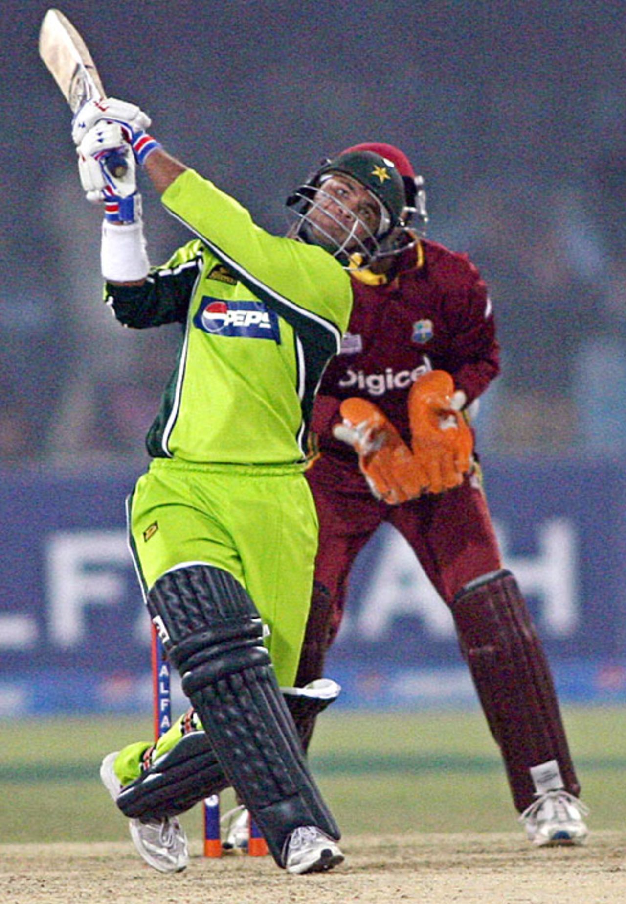 Imran Farhat launches one over the top, Pakistan v West Indies, 3rd ODI, Lahore, December 10, 2006