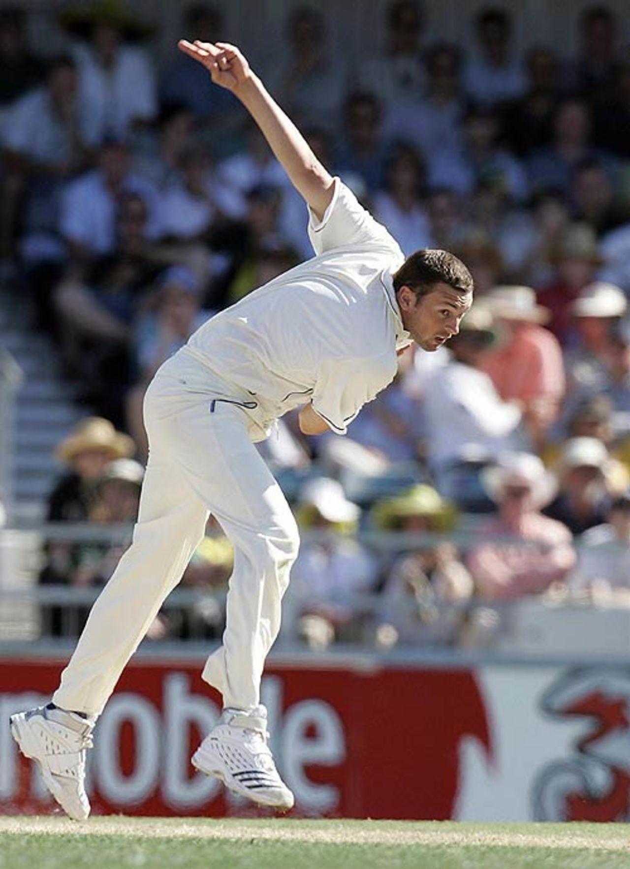 Steve Harmison sends down a delivery, Australia v England, 3rd Test, Perth, December 14, 2006