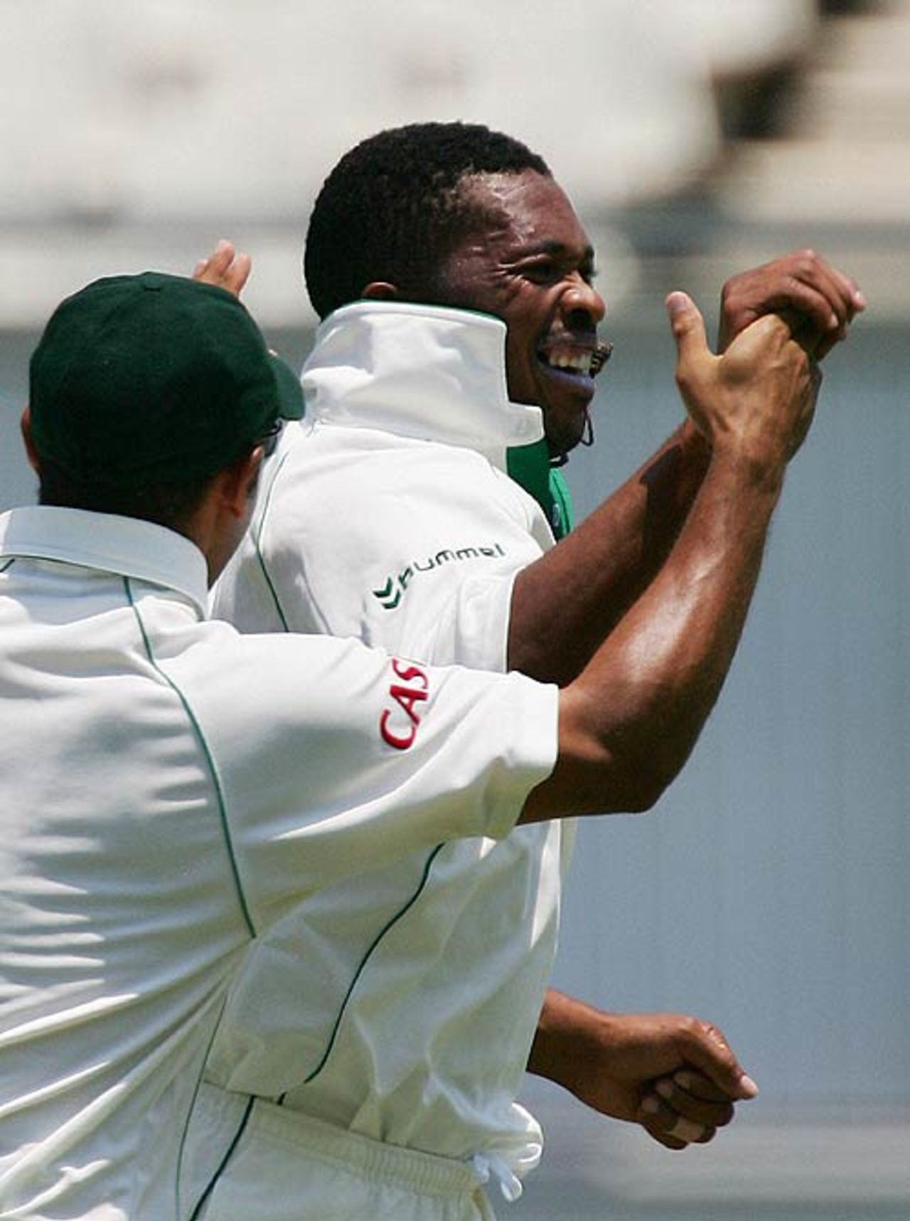 Makhaya Ntini celebrates the wicket of Wasim Jaffer, South Africa v India, 1st Test, Johannesburg, 1st day, December 15, 2006