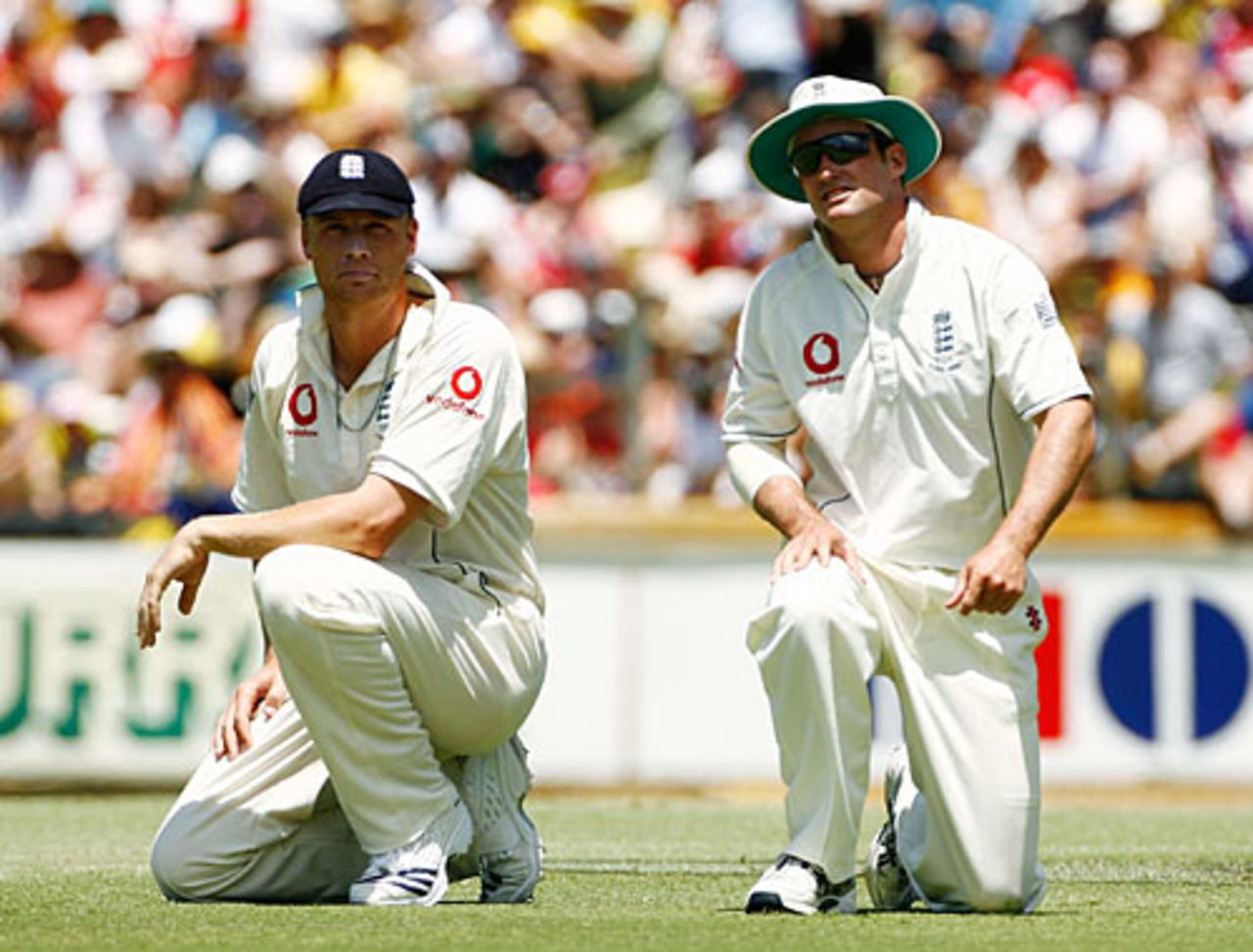 Andrew Flintoff and Andrew Strauss reflect on a near chance, Australia v England, 3rd Test, Perth, December 16, 2006