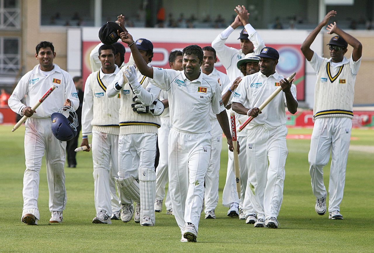 Muttiah Muralitharan - Revisiting 10 Best Bowling Spells in Test Cricket History | KreedOn