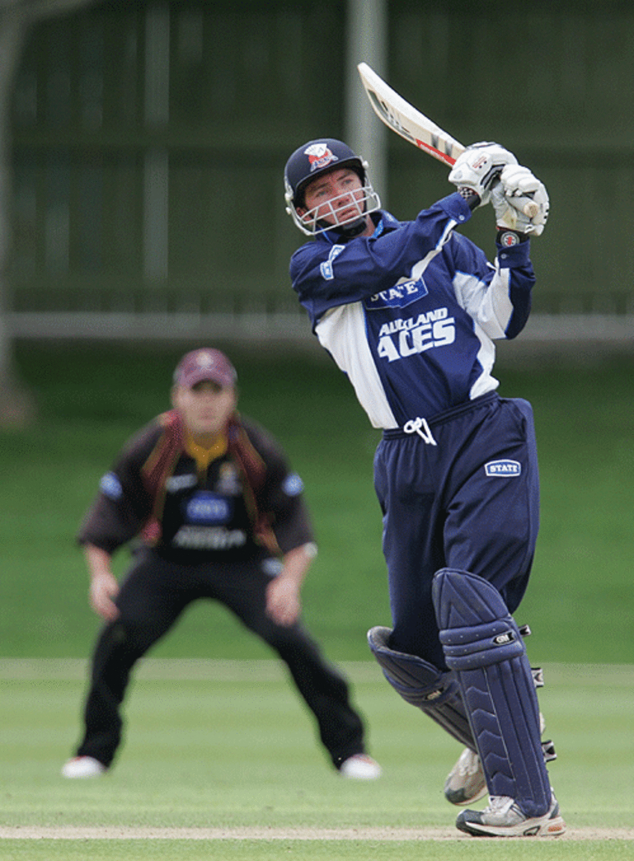 Richard Jones hit out against Northern Districts, Auckland v Northern Districts, State Shield, Auckland, December 23, 2006