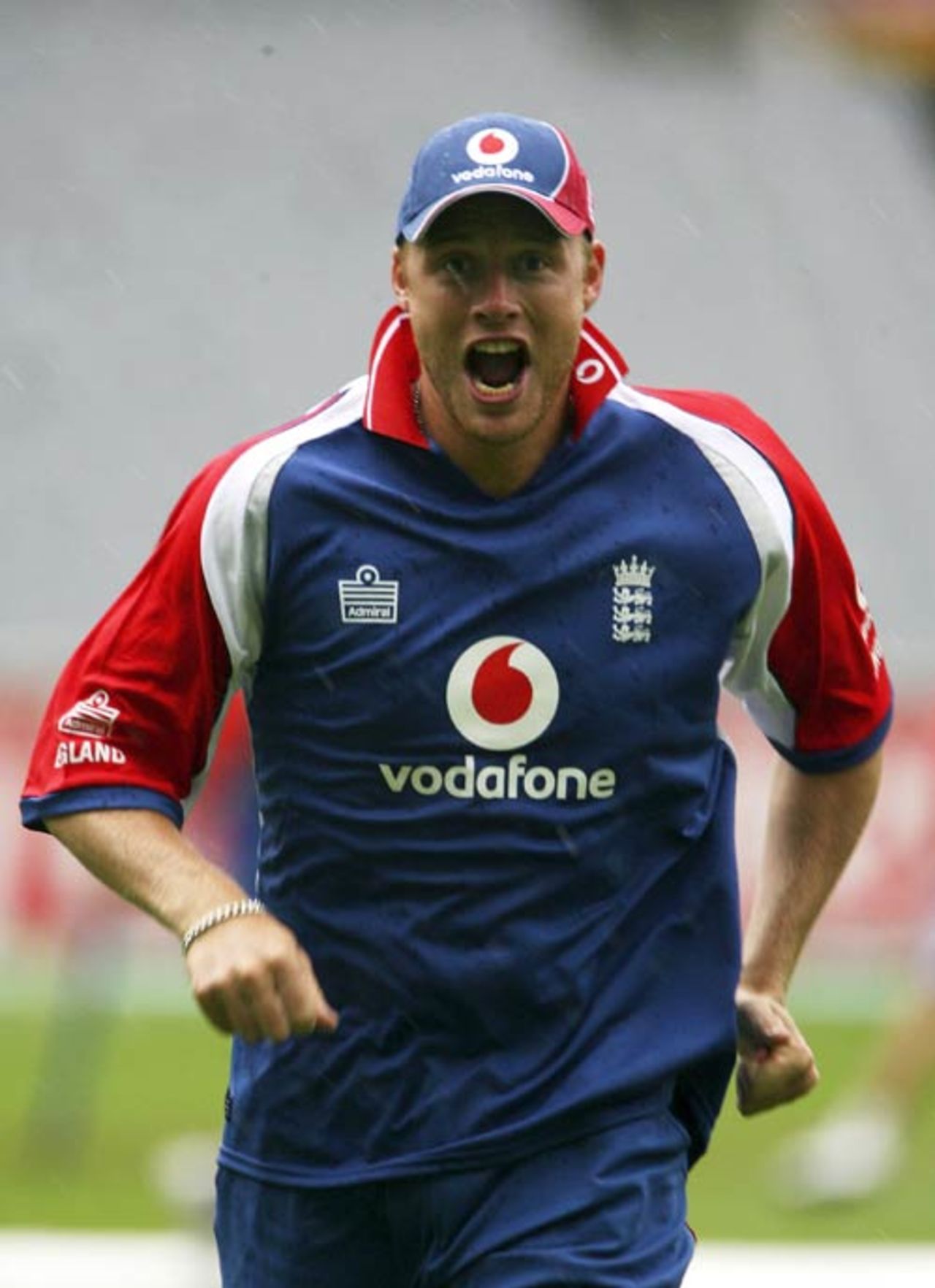 Will England roar back? Andrew Flintoff looks to lift spirits , Melbourne, December 25, 2006
