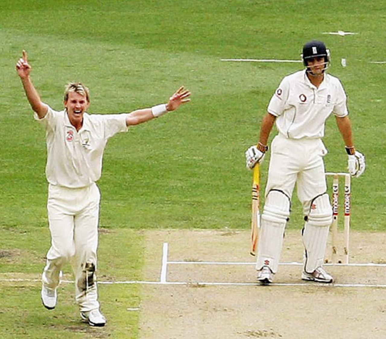 Brett Lee removes Alastair Cook, Australia v England, 4th Test, MCG, December 26, 2006