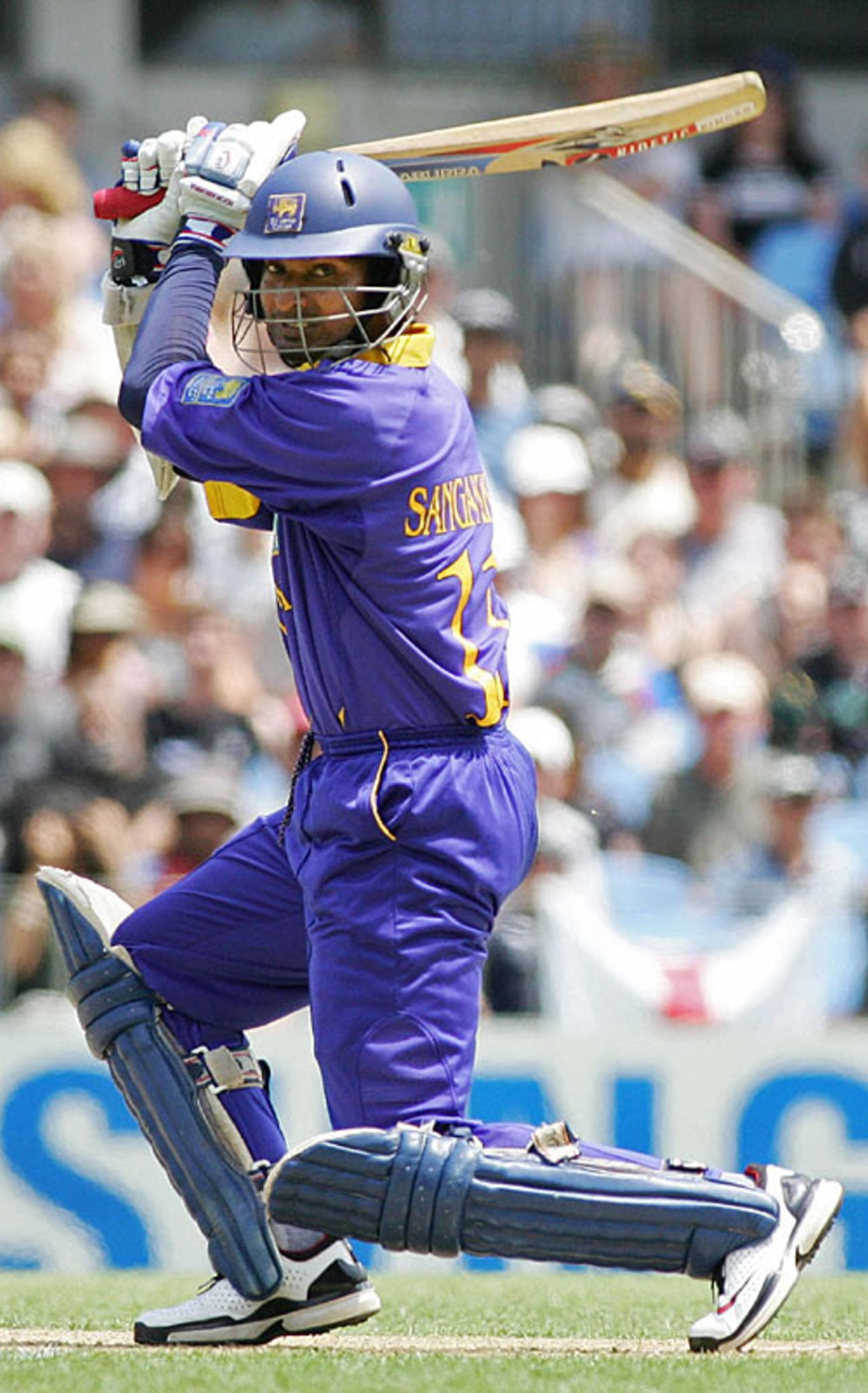 Kumar Sangakkara crashes a four, New Zealand v Sri Lanka, 2nd Twenty20, Auckland, December 26, 2006  