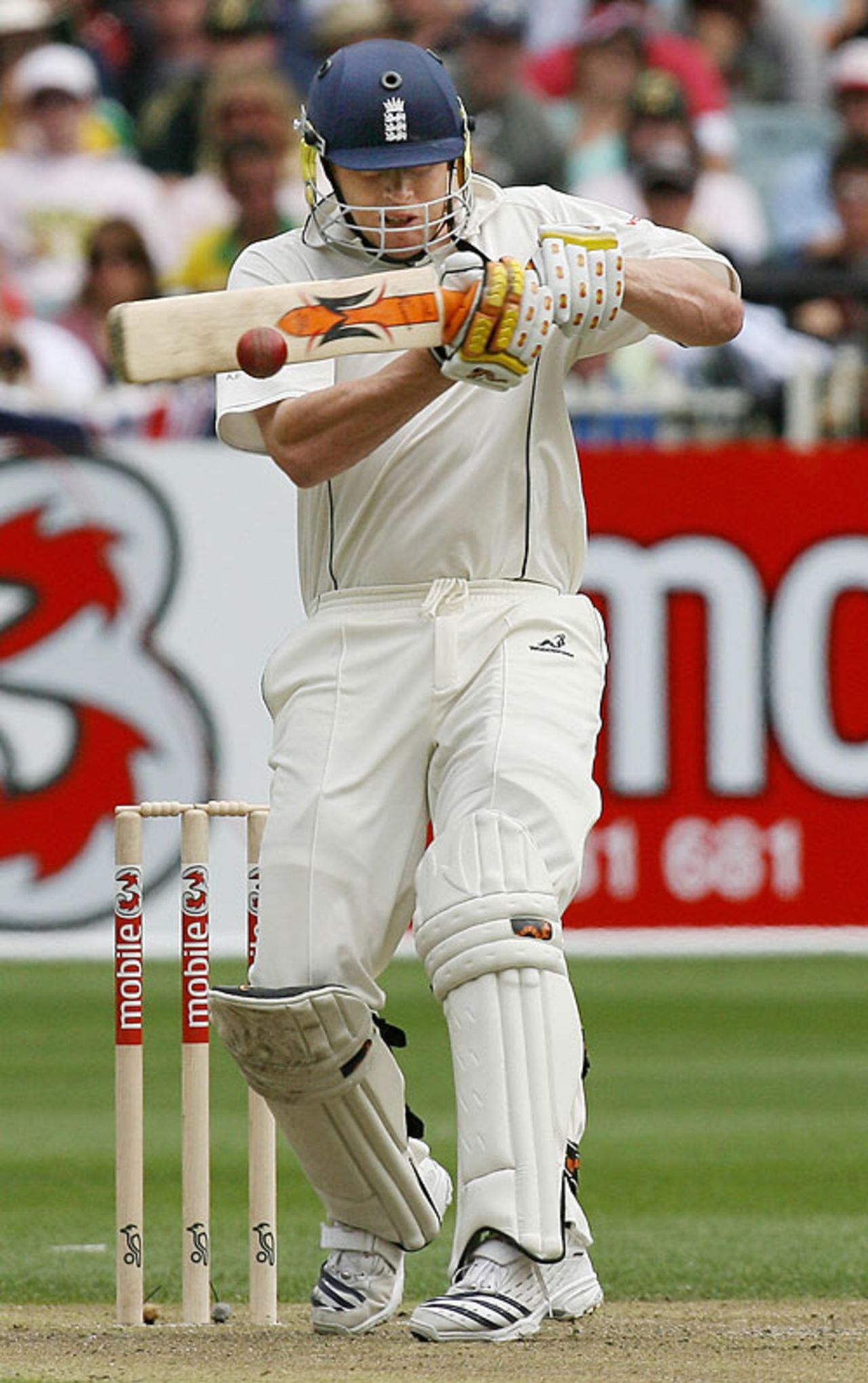 Andrew Flintoff tries to hook, Australia v England, 4th Test, Melbourne, December 26, 2006