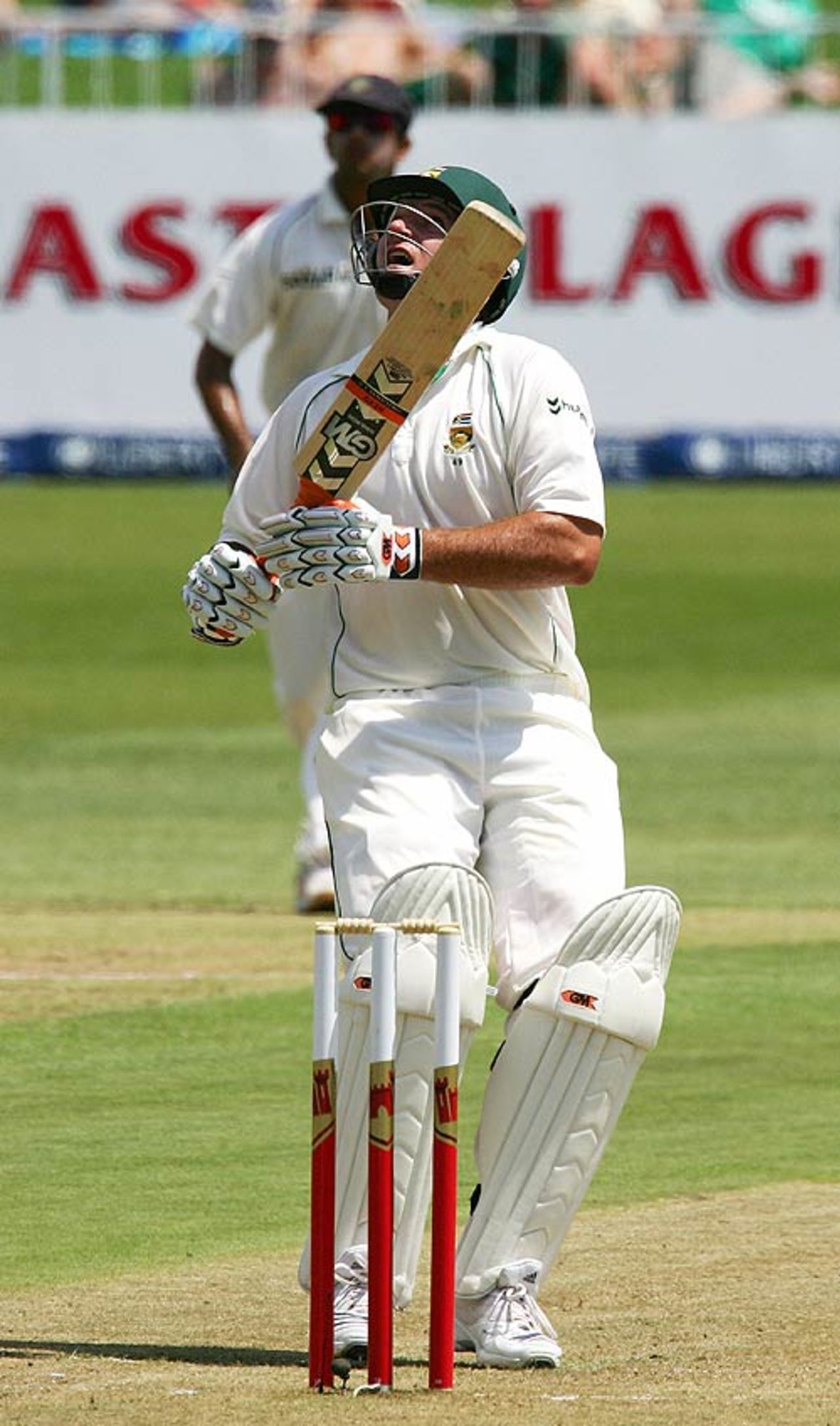 Graeme Smith top-edges a pull, South Africa v India, 2nd Test, Durban, 1st day, December 26, 2006