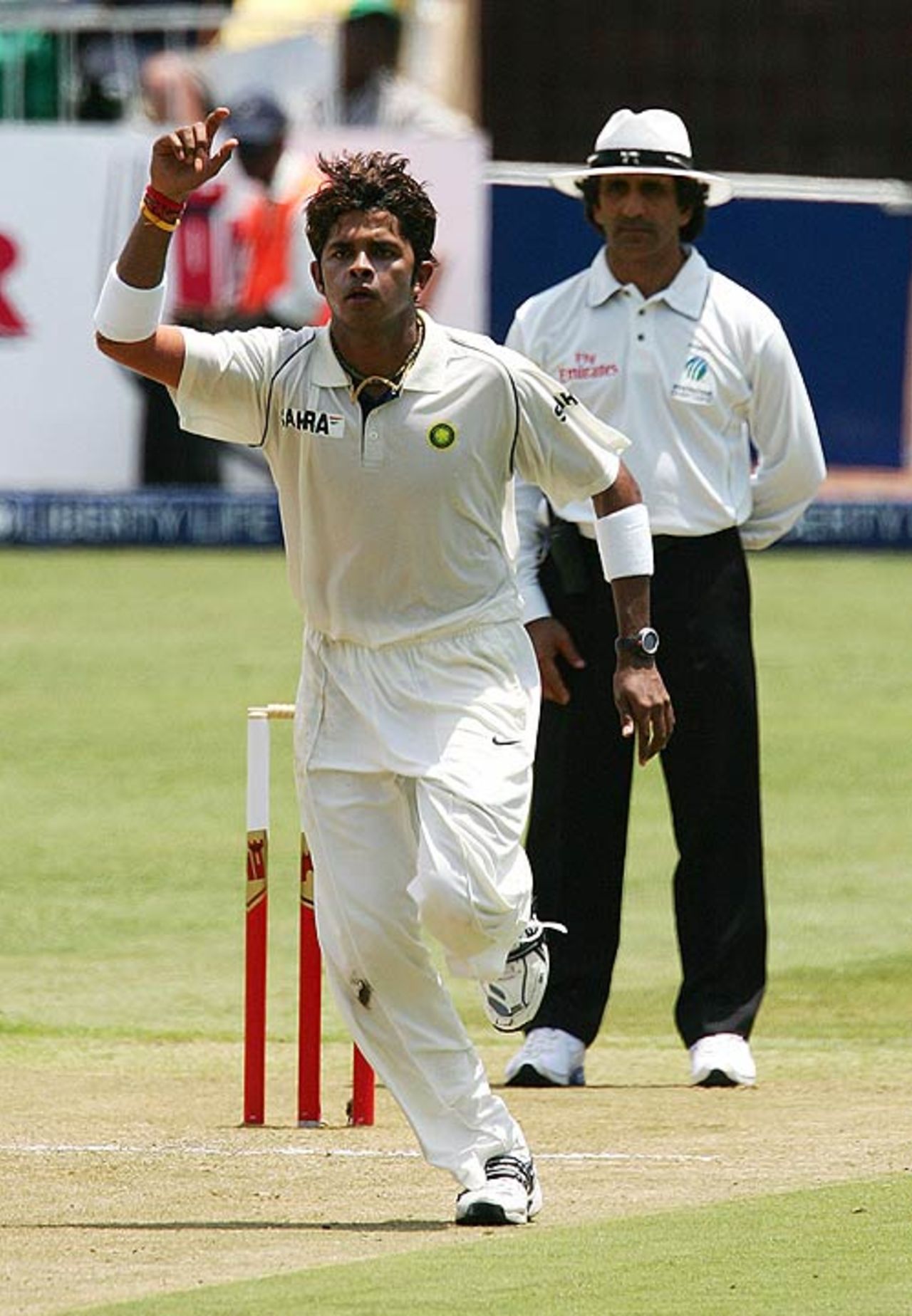 Sreesanth picked up AB de Villiers' wicket, South Africa v India, 2nd Test, Durban, 1st day, December 26, 2006