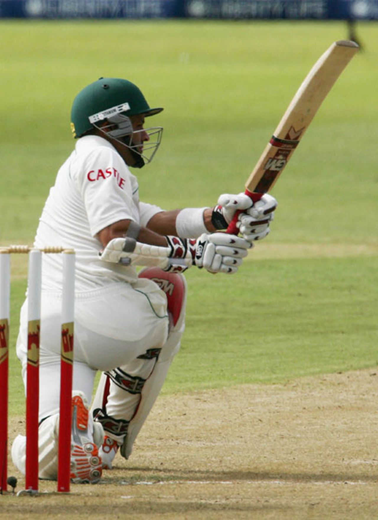 Ashwell Prince sweeps crisply, South Africa v India, 2nd Test, Durban, 1st day, December 26, 2006