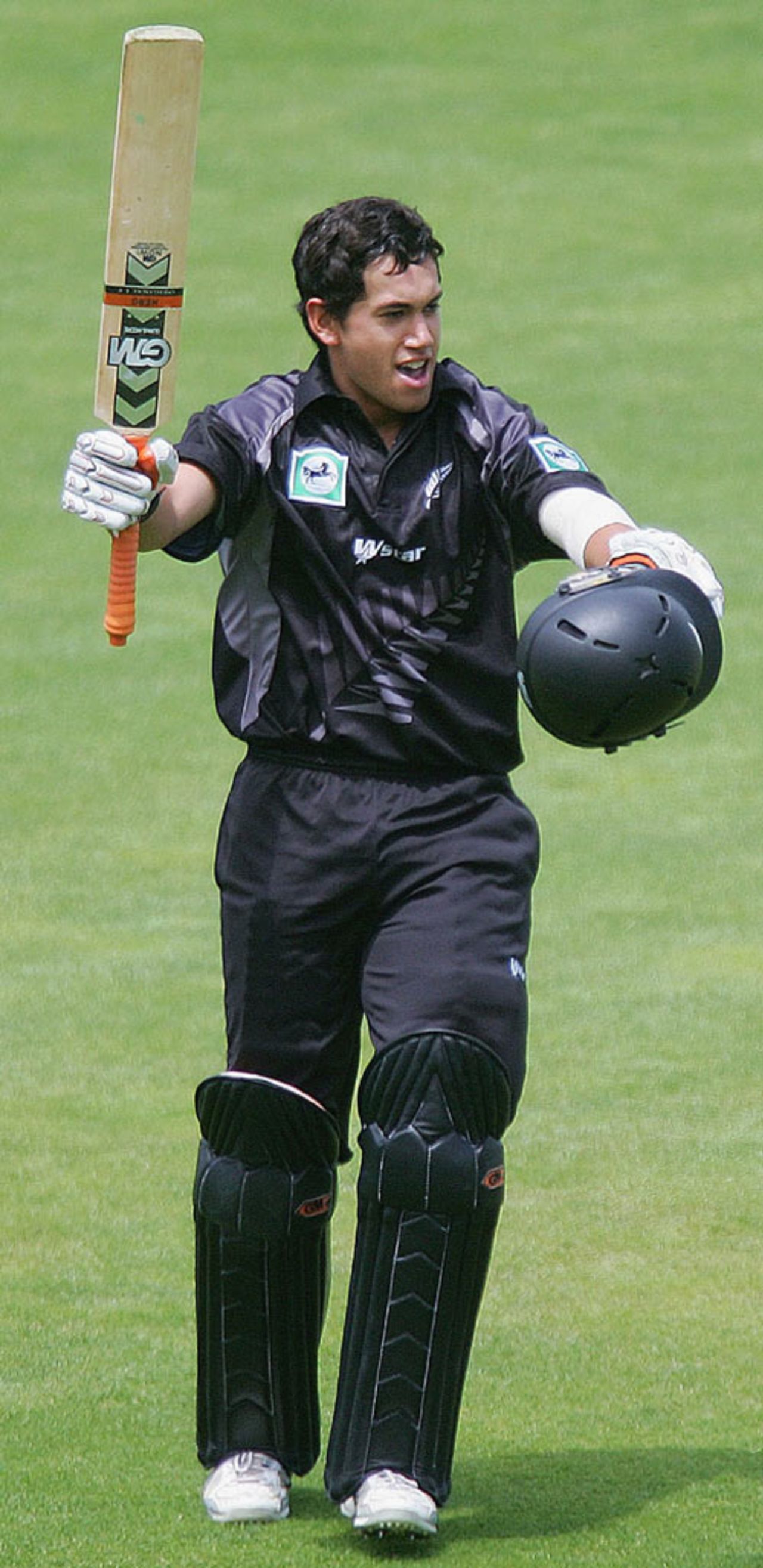 Ross Taylor celebrates his maiden ODI century, New Zealand v Sri Lanka, 1st ODI, Napier, December 28, 2006