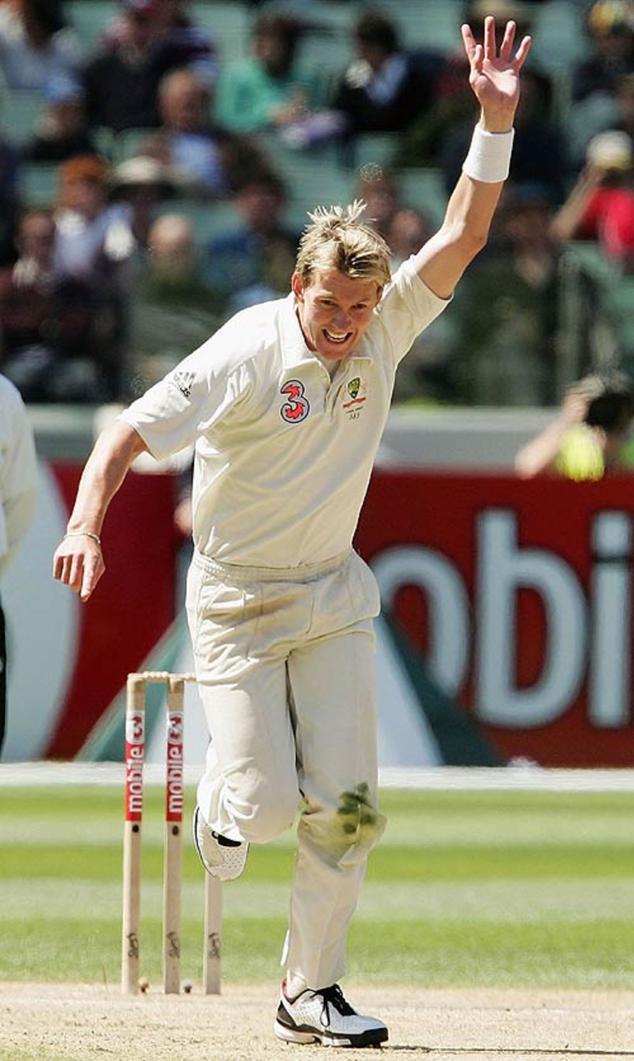 Brett Lee celebrates one of his four wickets on day three, Australia v England, 4th Test, Melbourne, December 28, 2006
