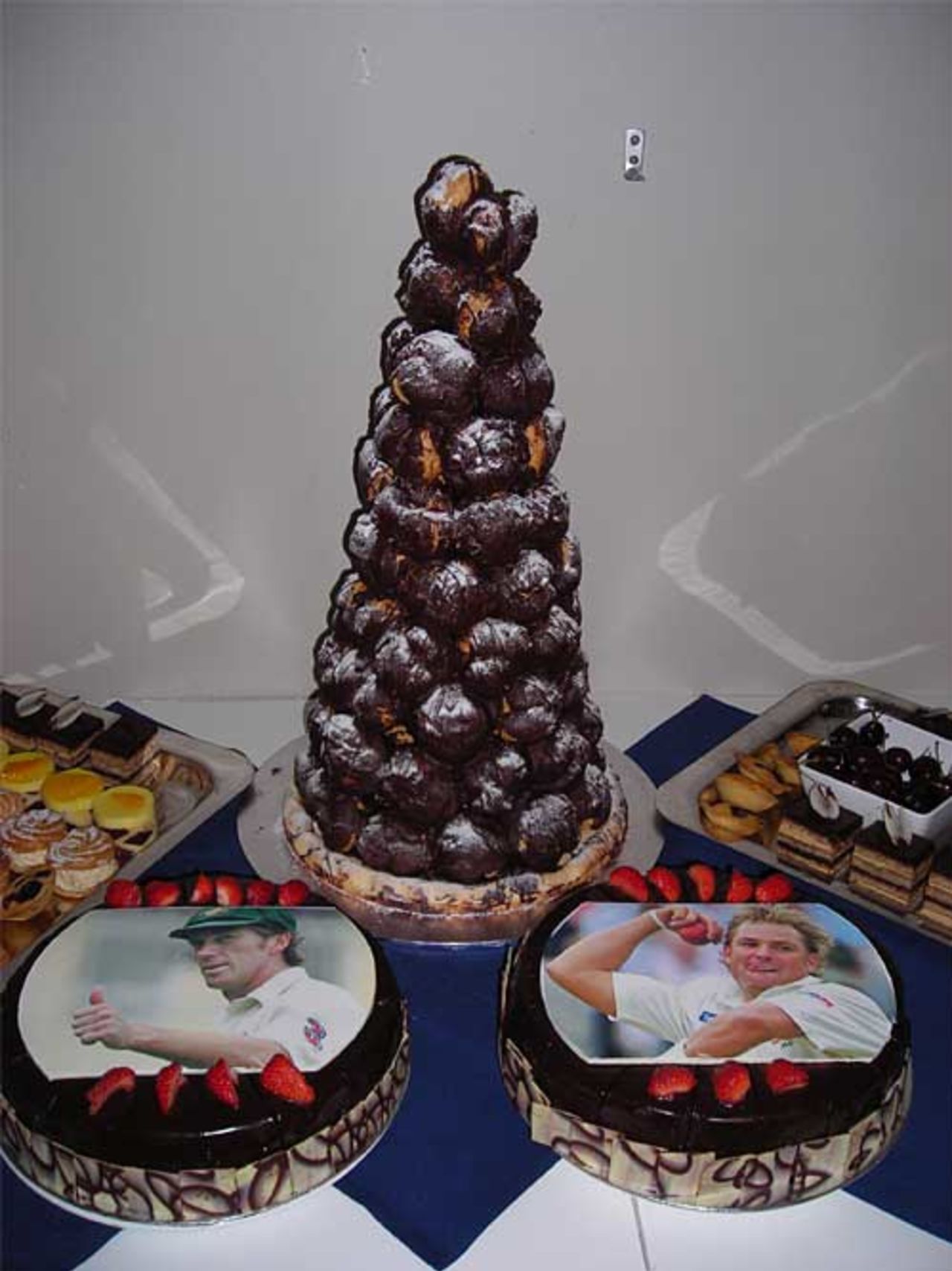 Cakes for the retiring trio - the profiterole mountain is for Justin Langer, Australia v England, 5th Test, Sydney, January 2, 2007