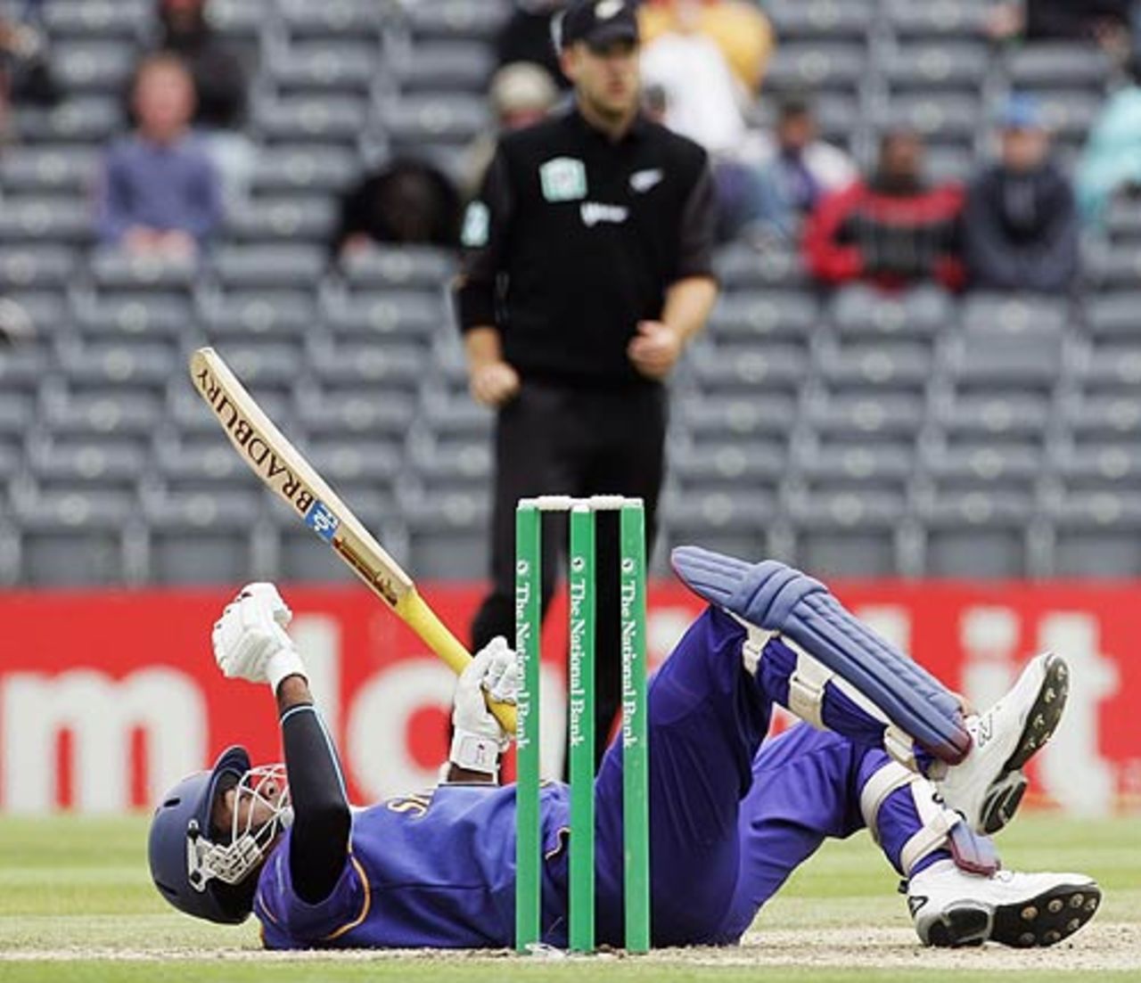 Farveez Maharoof takes a tumble, New Zealand v Sri Lanka, 3rd ODI, Christchurch, January 2, 2007