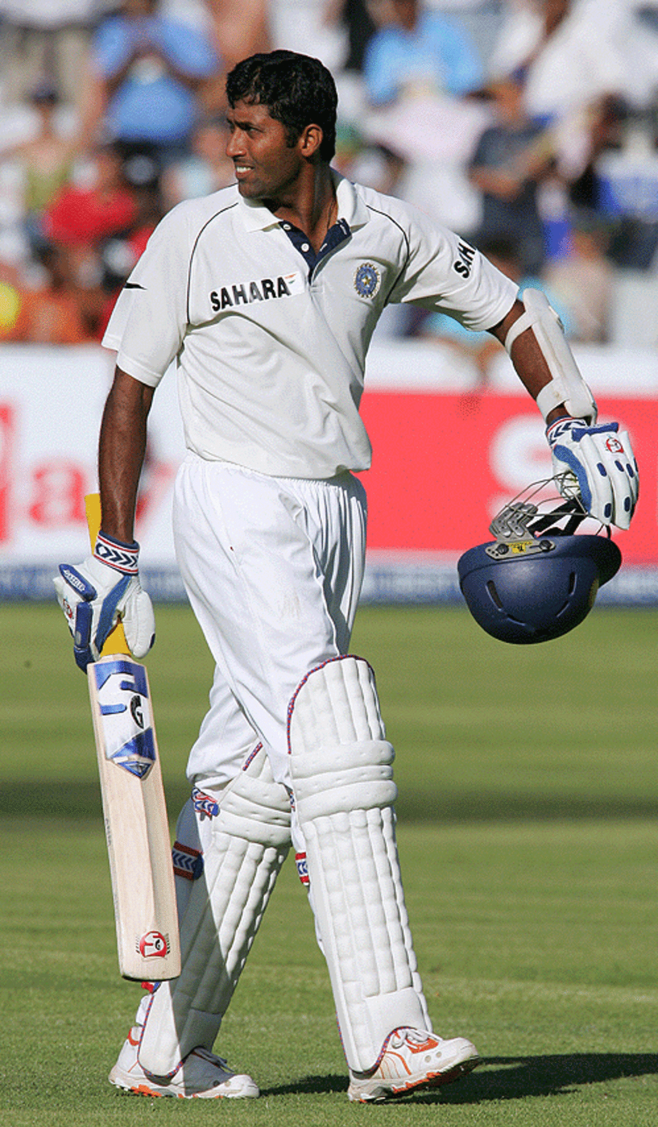 Wasim Jaffer on his way back to the pavillion, South Africa v India, 2nd Test, Durban, 1st day, January 2, 2007