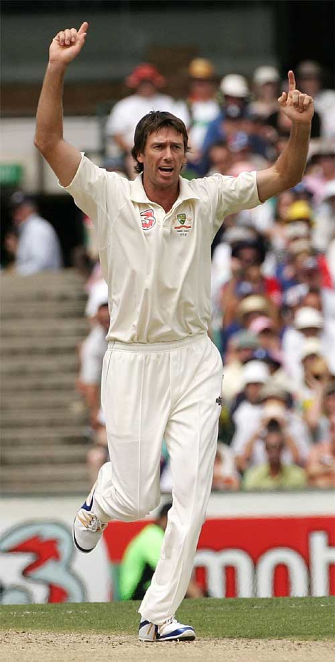 Glenn McGrath celebrates dismissing Paul Collingwood, Australia v England, 5th Test, Sydney, January 3, 2007