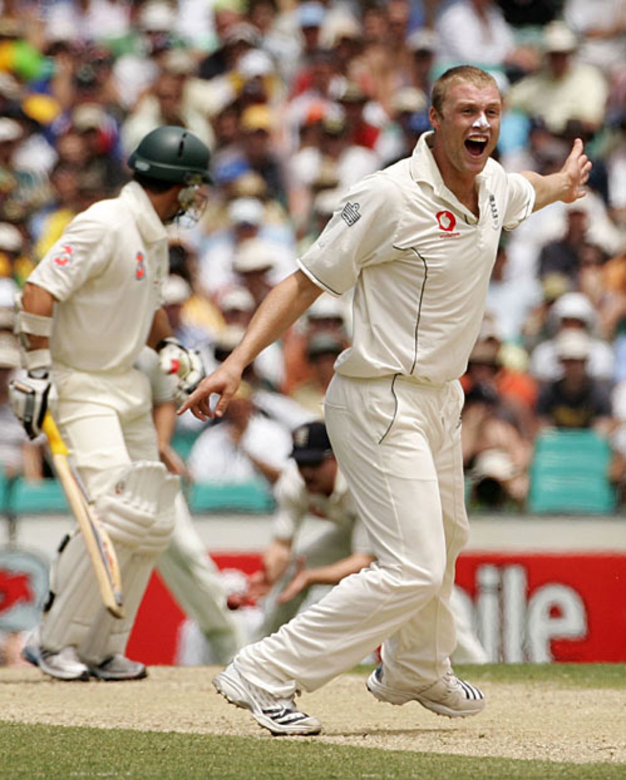 Andrew Flintoff appeals for the wicket of Justin Langer, Australia v England, 5th Test, Sydney, January 3, 2007
