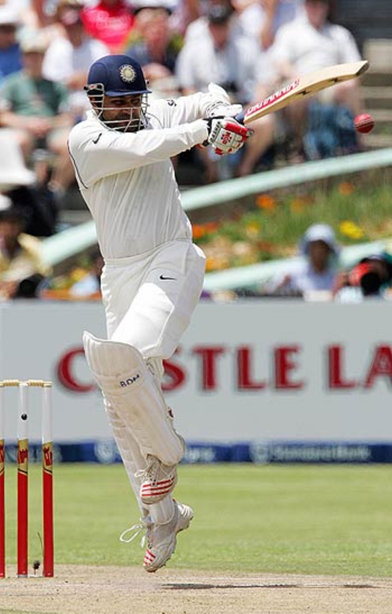 Virender Sehwag finds his touch with a stylish pull, South Africa v India, 3rd Test, Cape Town, 2nd day, January 3, 2007
