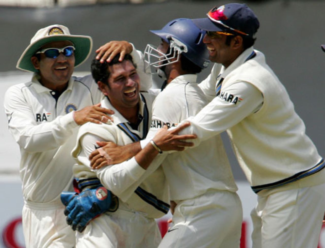 Sachin Tendulkar scalped the vital wicket of Jacques Kallis and got India back in the game, South Africa v India, 3rd Test, Cape Town, 3rd day, January 4, 2007