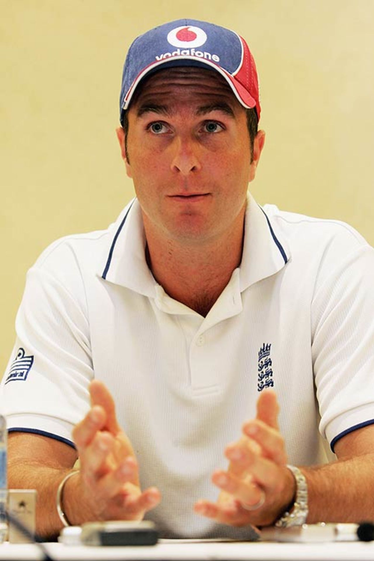Michael Vaughan speaks to the media after being reappointed captain for the Commonwealth Bank Series, Sydney, January 7, 2007