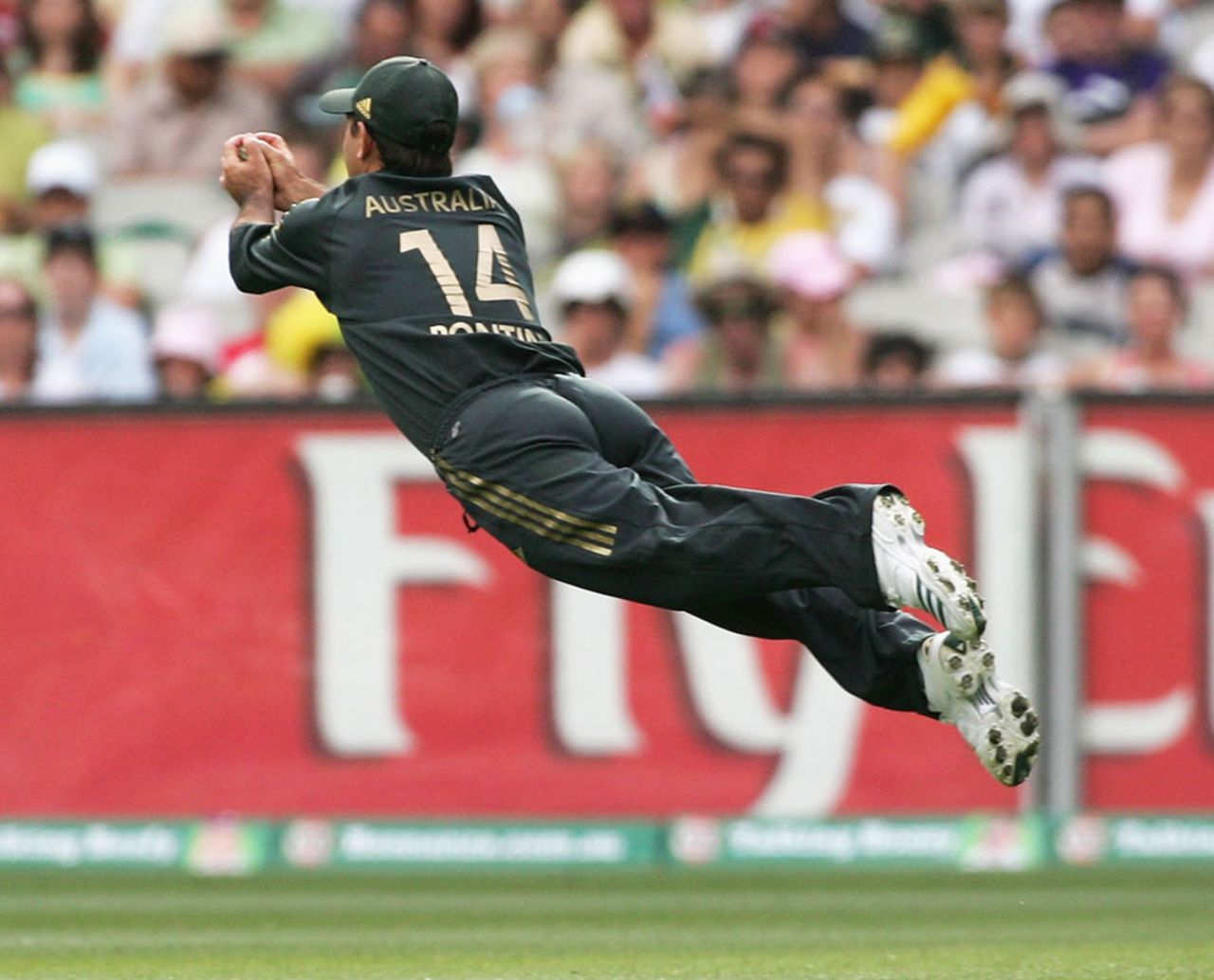 Ricky Ponting flies and catches Jon Lewis, Australia v England, Commonwealth Bank Series, 1st Match, Melbourne, January 12, 2007