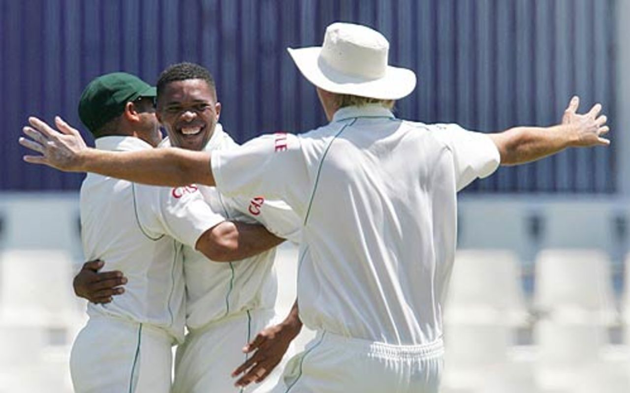 Makhaya Ntini celebrates his five-wicket haul, South Africa v Pakistan, 1st Test, Centurion Park, 2nd day, January 12, 2007