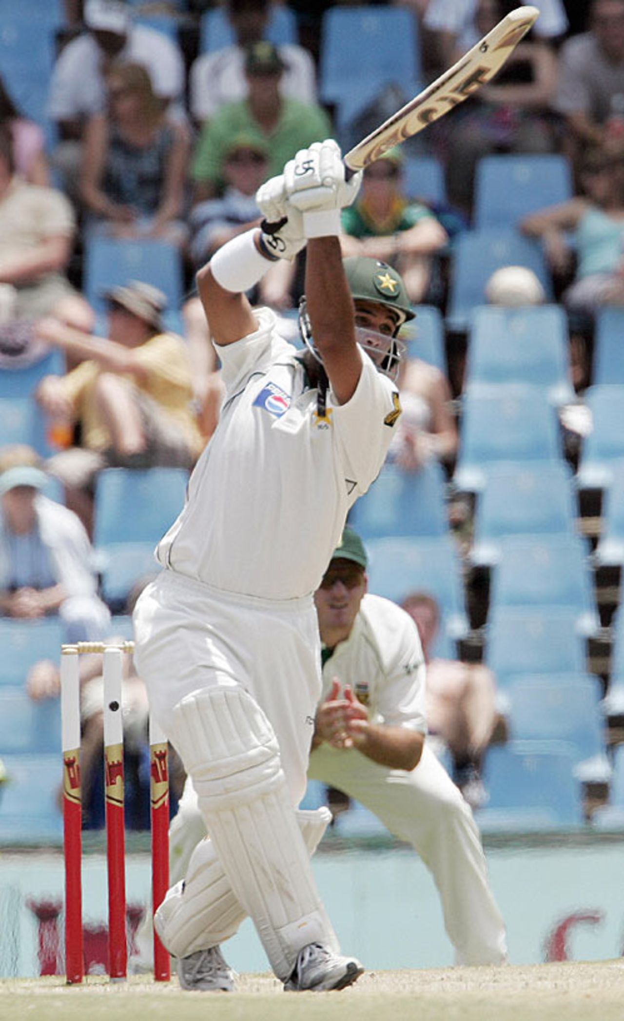 Imran Farhat drives over the top, South Africa v Pakistan, 1st Test, Centurion Park, January 14, 2007