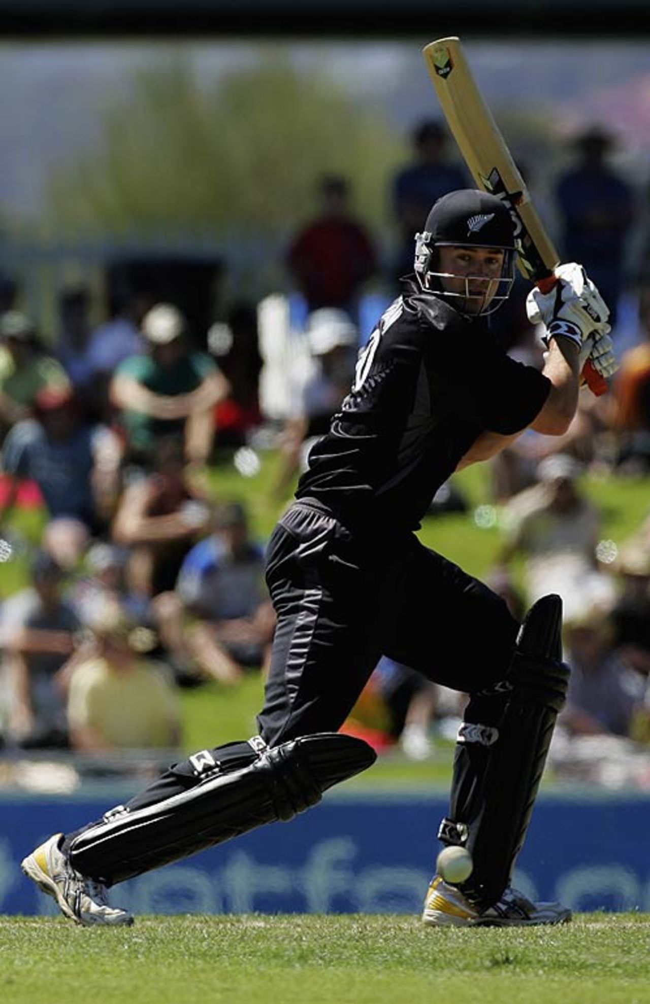 Peter Fulton cuts during his innings of 27, England v New Zealand, CB Series, 3rd match, Hobart, January 16, 2007