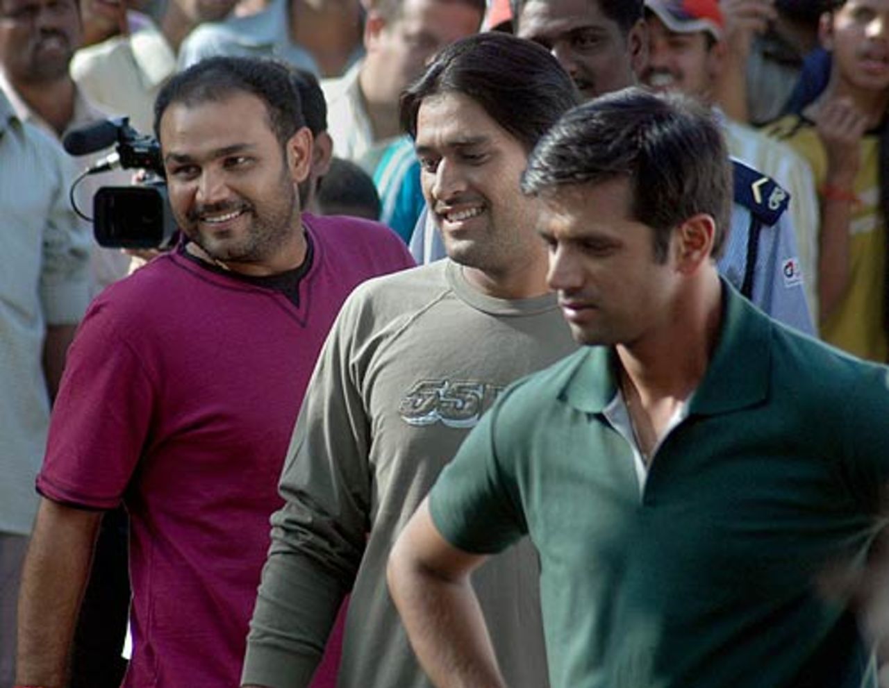 The Three Indian Tenors - Virender Sehwag, Mahendra Singh Dhoni and Rahul Dravid line-up for a commercial, Hyderabad, January 16, 2007