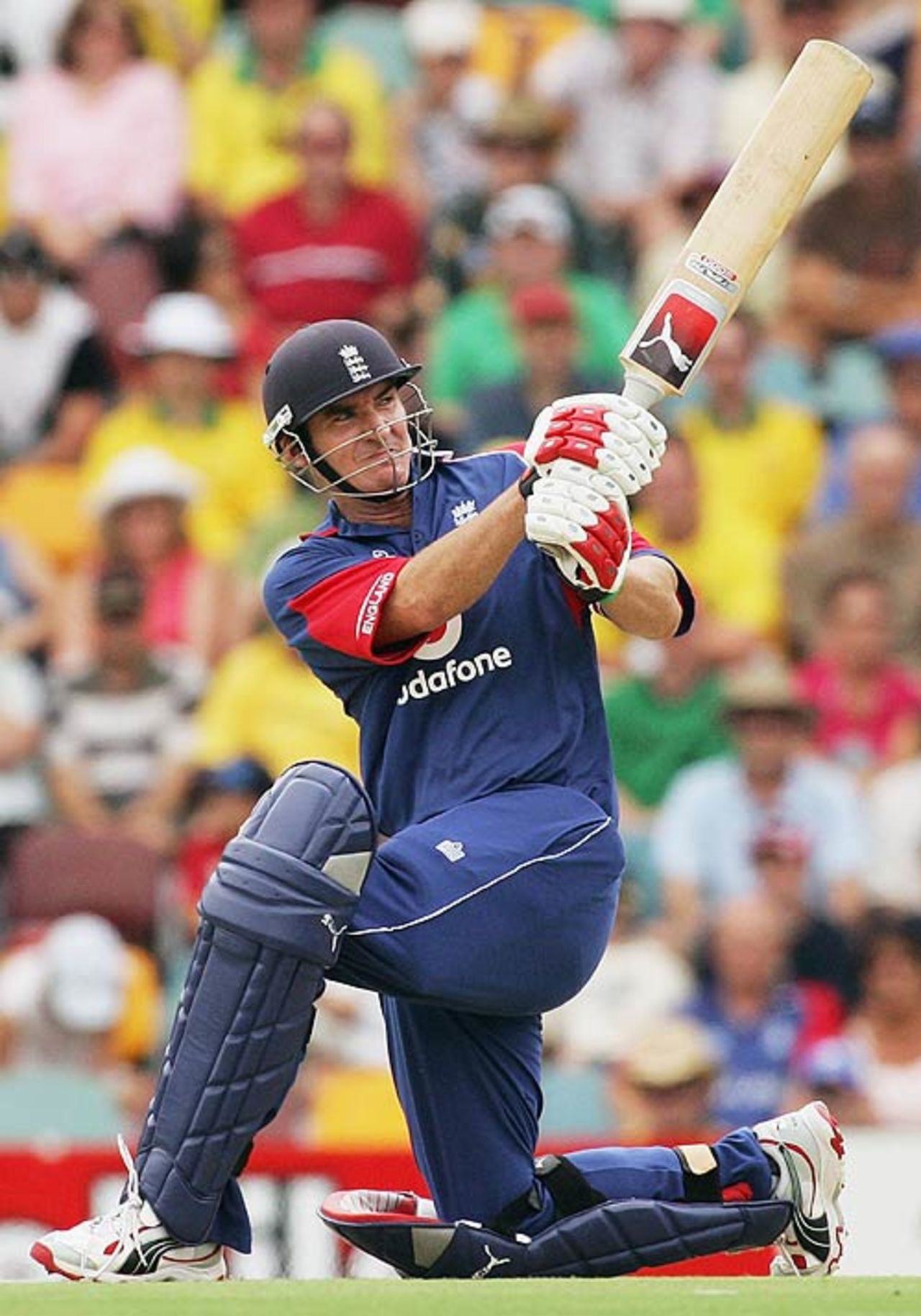 Mal Loye slog-sweeps Brett Lee for six on debut, Australia v England, CB Series, 4th match, Brisbane, January 19, 2007