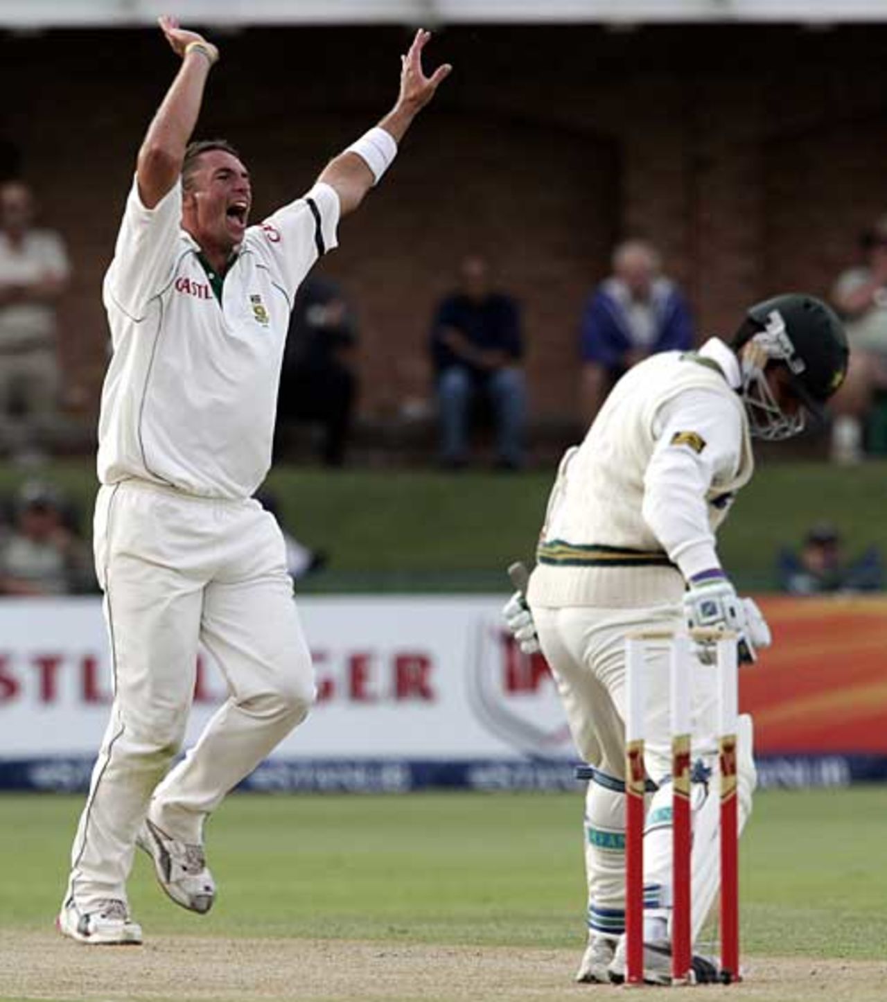 Andre Nel appeals for the wicket of Kamran Akmal, South Africa v Pakistan, 2nd Test, Port Elizabeth, January 19, 2007