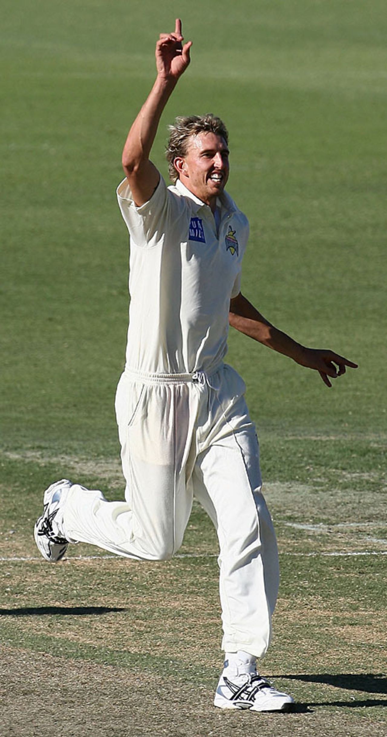 Brett Dorey celebrates one of his four wickets, Western Australia v South Australia, Pura Cup, Perth, 2nd day, January 20, 2007