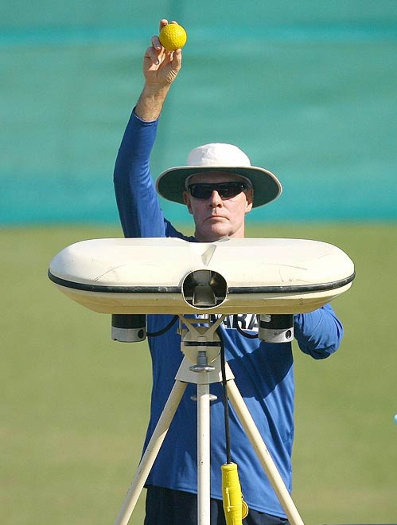 Greg Chappell gets behind the bowling machine, Nagpur, January 20, 2007