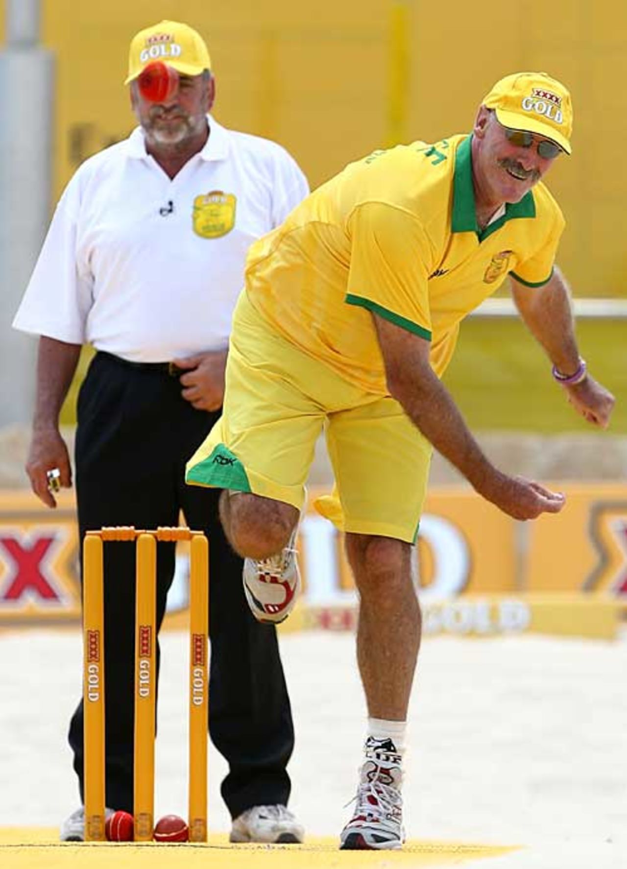 Dennis Lillee in action during the beach cricket tri-series, Scarborough Beach, Perth, January 27, 2007