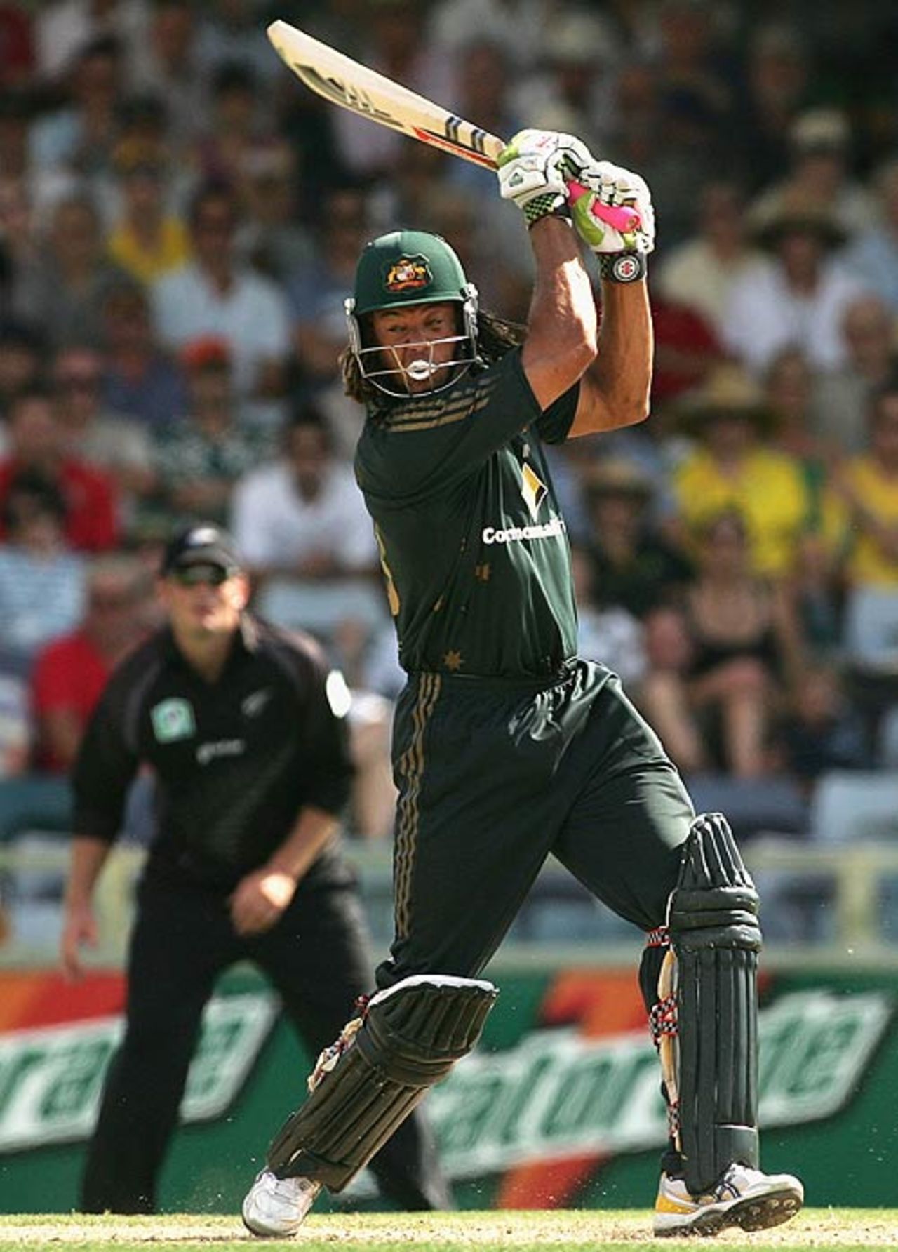 Andrew Symonds hammers the ball through the off side, Australia v New Zealand, CB Series, 8th match, Perth, January 28, 2007