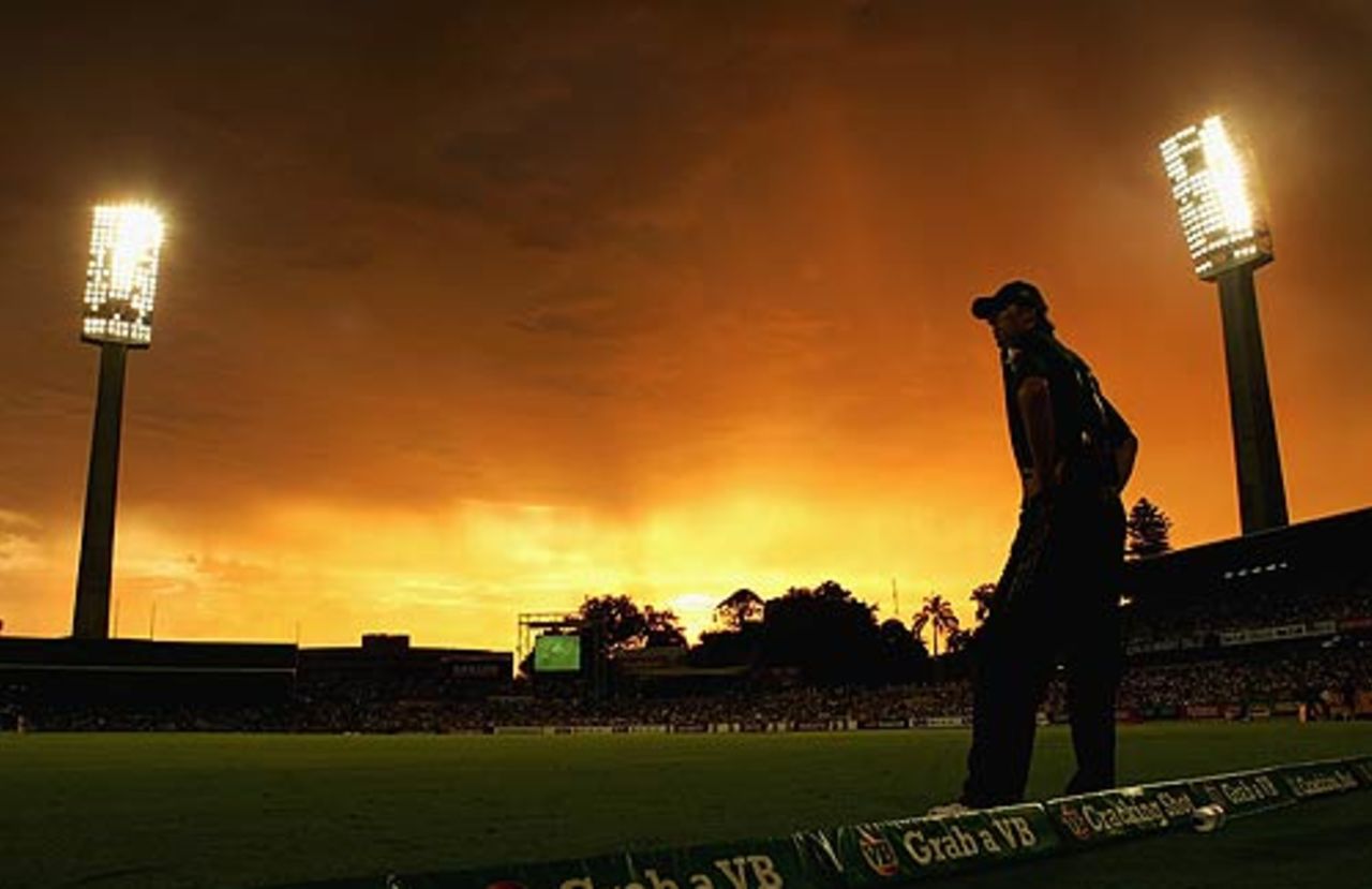 Sunset at the WACA, Australia v New Zealand, CB Series, 8th match, Perth, January 28, 2007