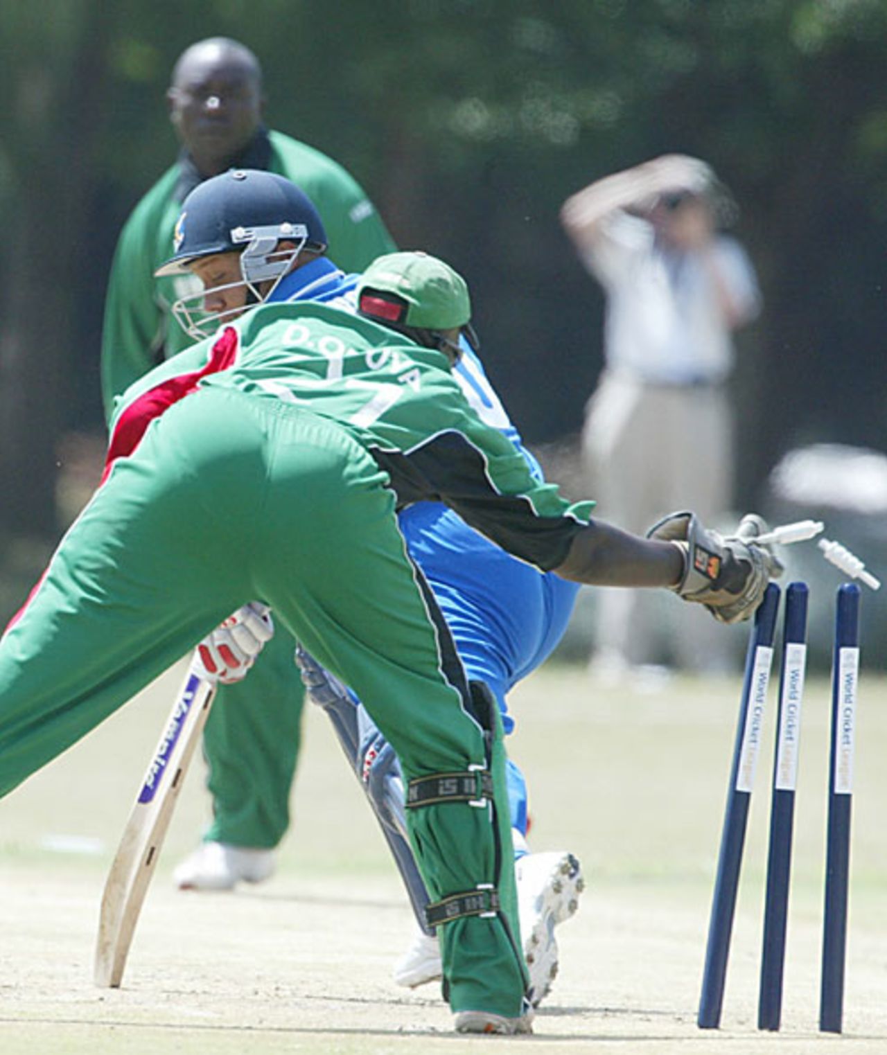 Dean Minors survives an attempted stumping by David Obuya, Kenya v Bermuda, World Cricket League,  Jaffreys SportsClub, Nairobi, January 29, 2007