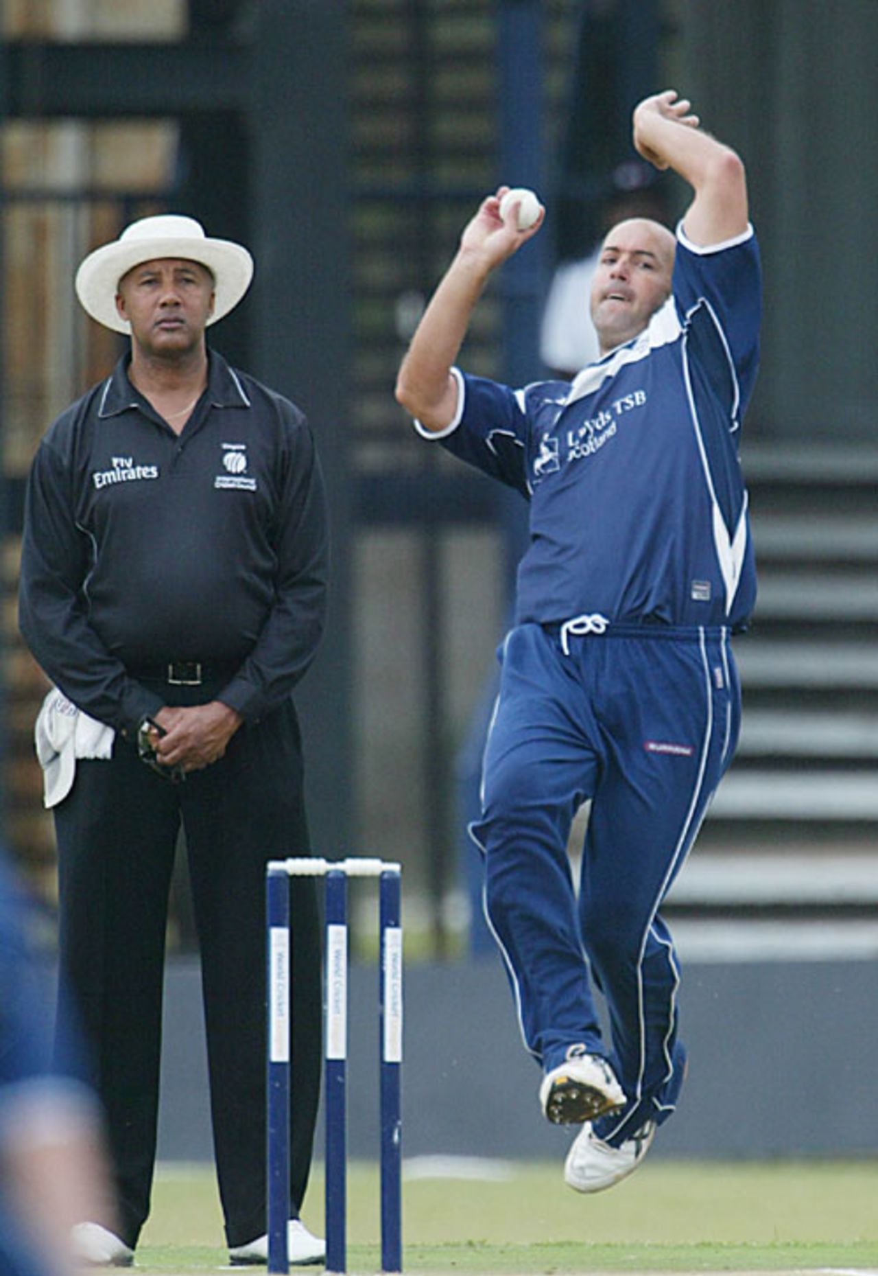Paul Hoffmann took 1 for 21 in his opening spell, Ireland v Scotland, Nairobi Gymkhana, WCL, January 30, 2007 