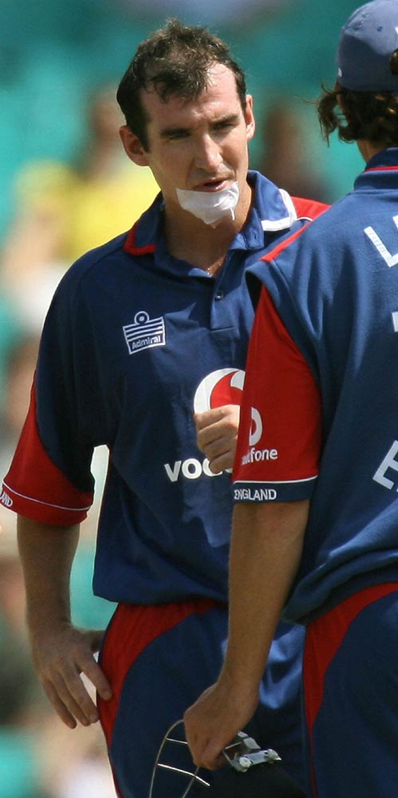 Mal Loye gets patched up after his attempted slog-sweep hit him in the chin, Australia v England, CB Series, 10th match, Sydney, February 2, 2007