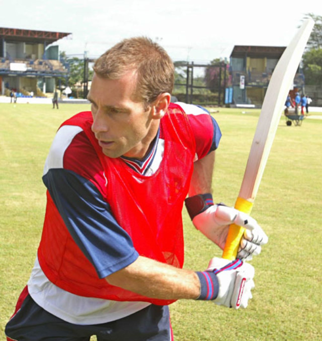 David Hemp practises as he waits for the outfield to dry, Bermuda v Canada, Nairobi Gymkhana, WCL, February 2, 2007 