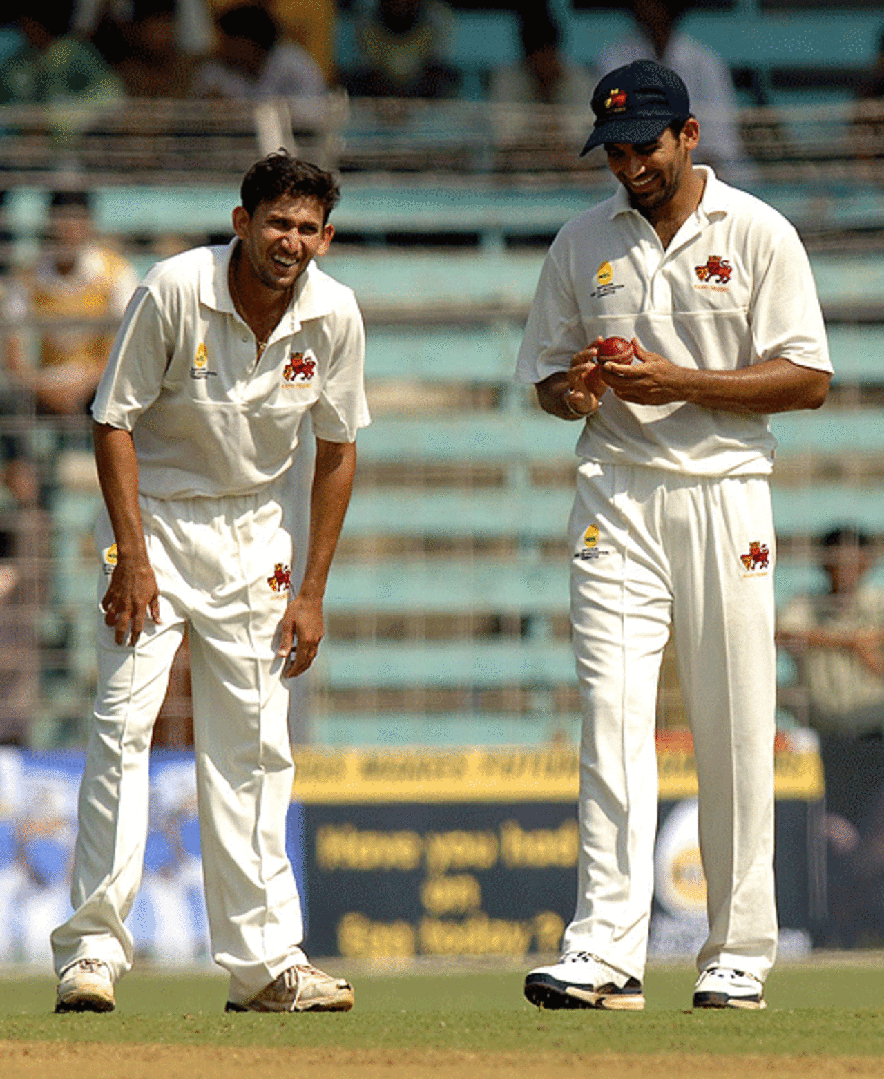 Ajit Agarkar and Zaheer Khan gave Mumbai the wickets they needed, Ranji Trophy Super League Final: Mumbai v Bengal, 2nd day, Mumbai, Feb 3, 2007