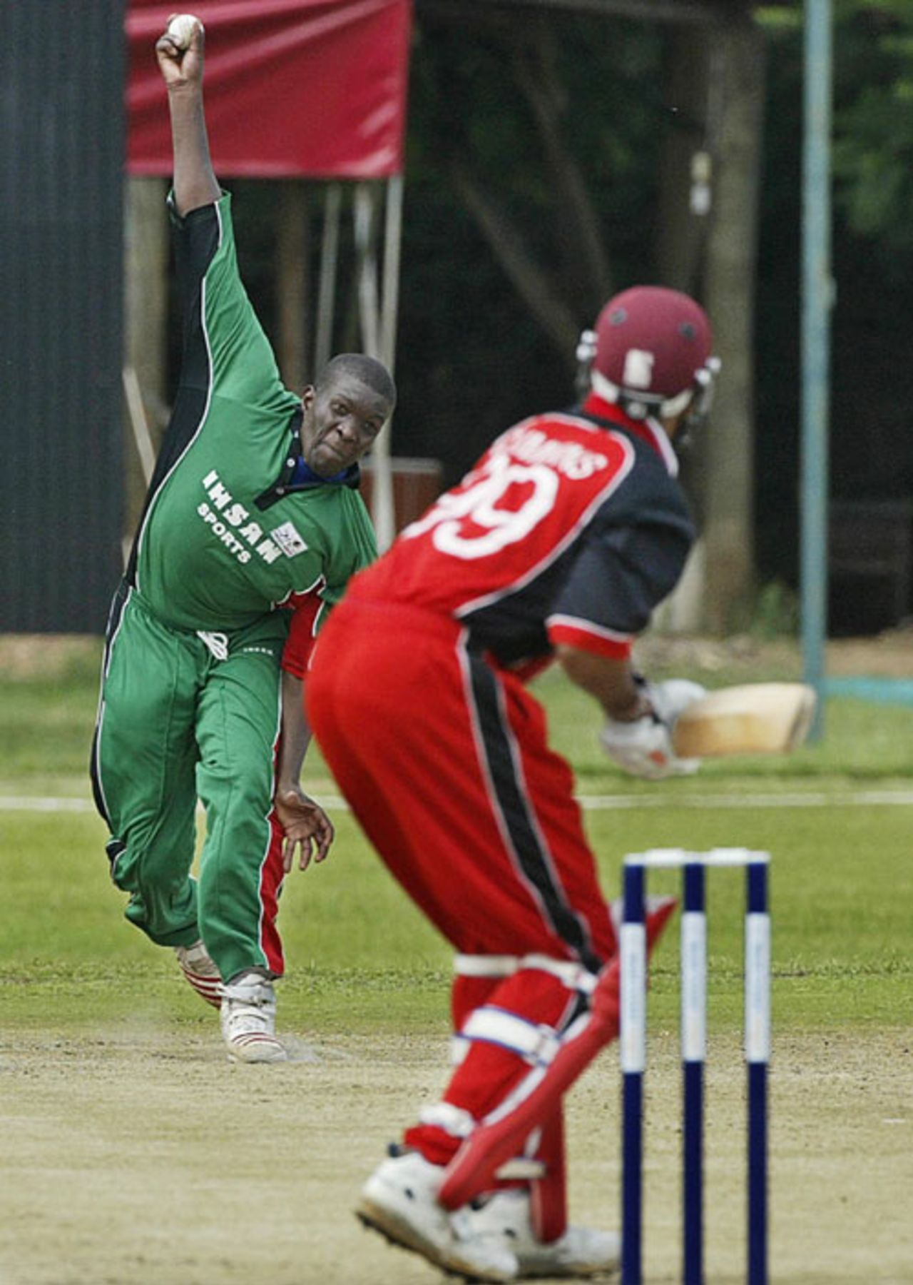 Peter Ongondo on his way to 5 for 51,  Canada v Kenya,  World Cricket League, Nairobi, February 5, 2007