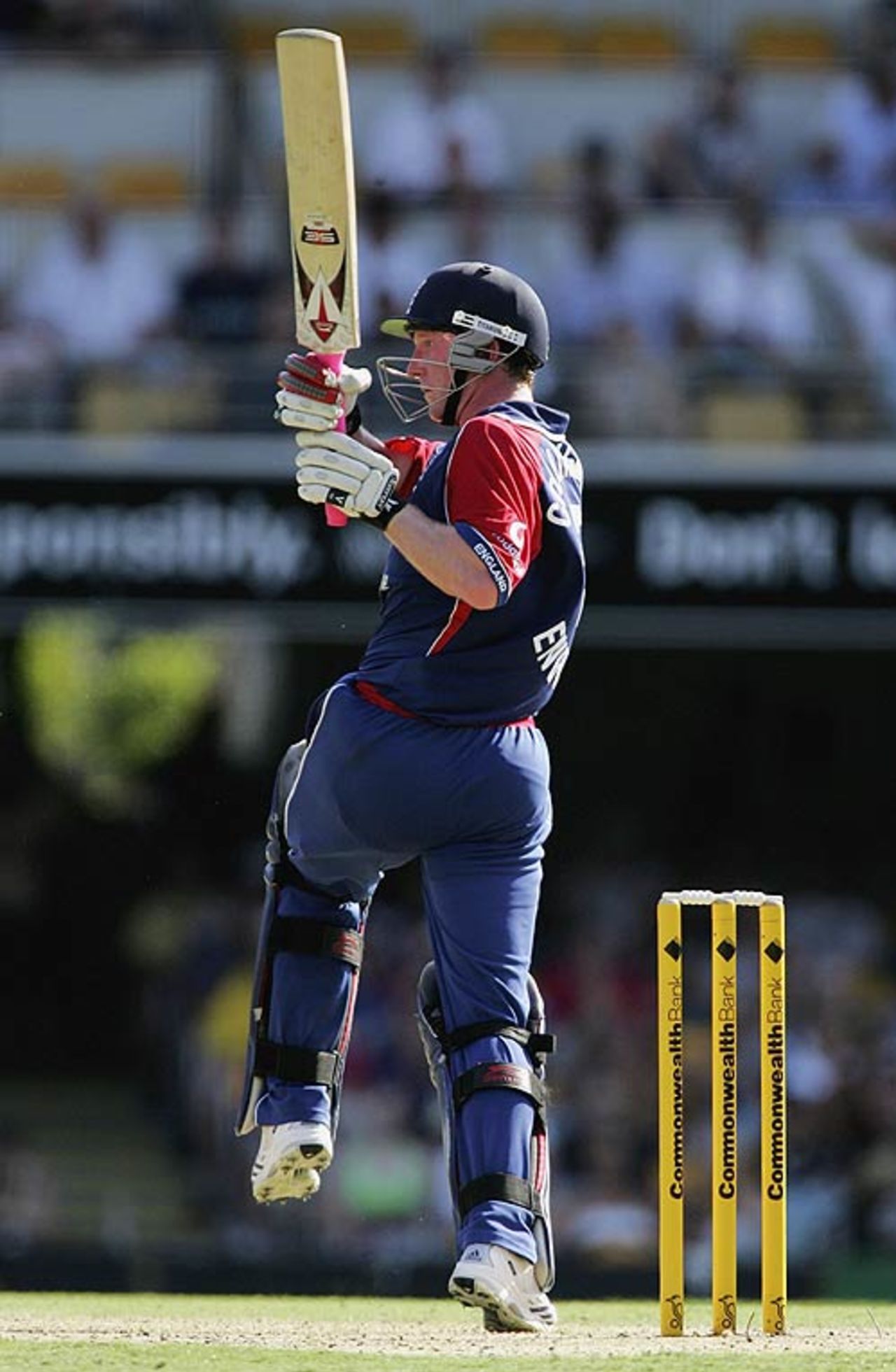 Paul Collingwood pulls for four during his third ODI century, England v New Zealand, CB Series, 12th match, Brisbane, February 6, 2007