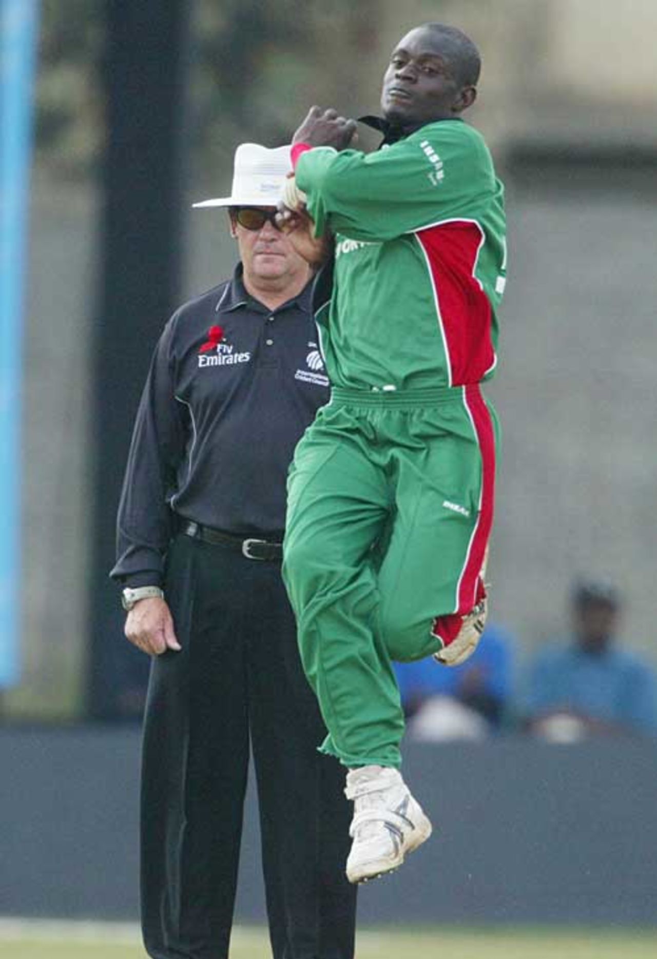Lameck Onyango impressed with three wickets, Kenya v Scotland, World Cricket League final, Nairobi, February 7, 2007