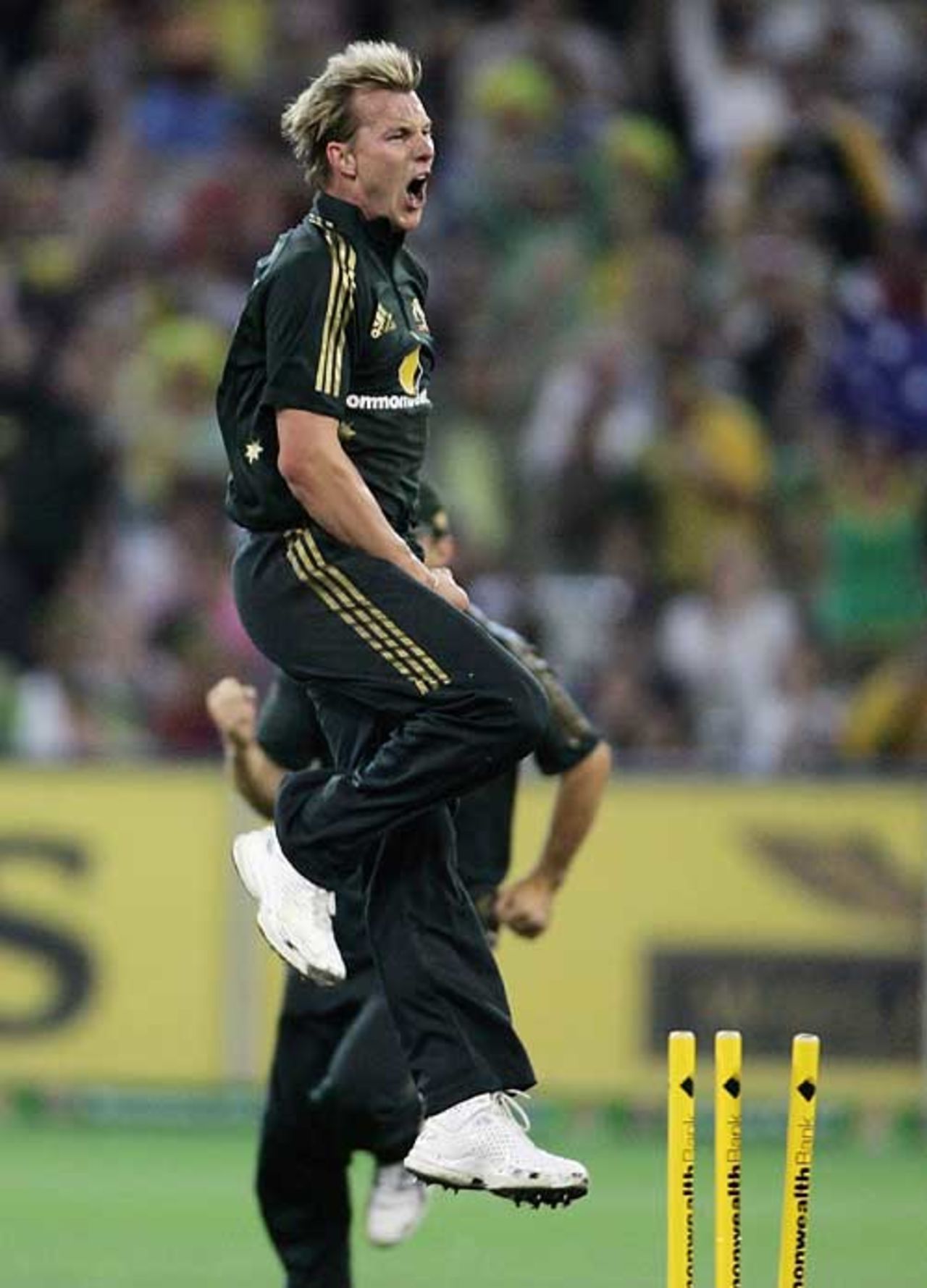 Brett Lee celebrates Ian Bell's wicket, Australia v England, first CB Series final, Melbourne, February 9, 2007