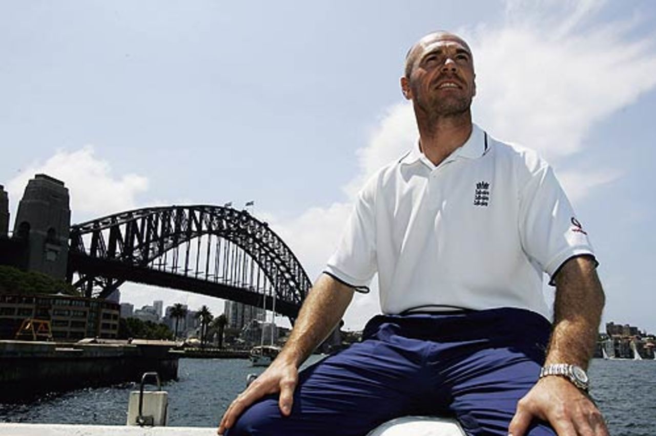 Paul Nixon poses with the Sydney Harbour Bridge in the background, Sydney, CB Series, February 10, 2007