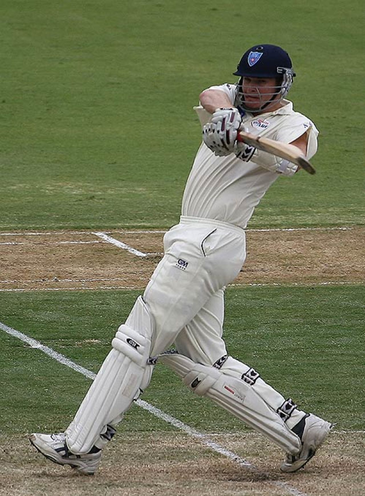 Grant Lambert hooks during his innings of 42, Western Australia v New South Wales, Pura Cup, Perth, February 10, 2007