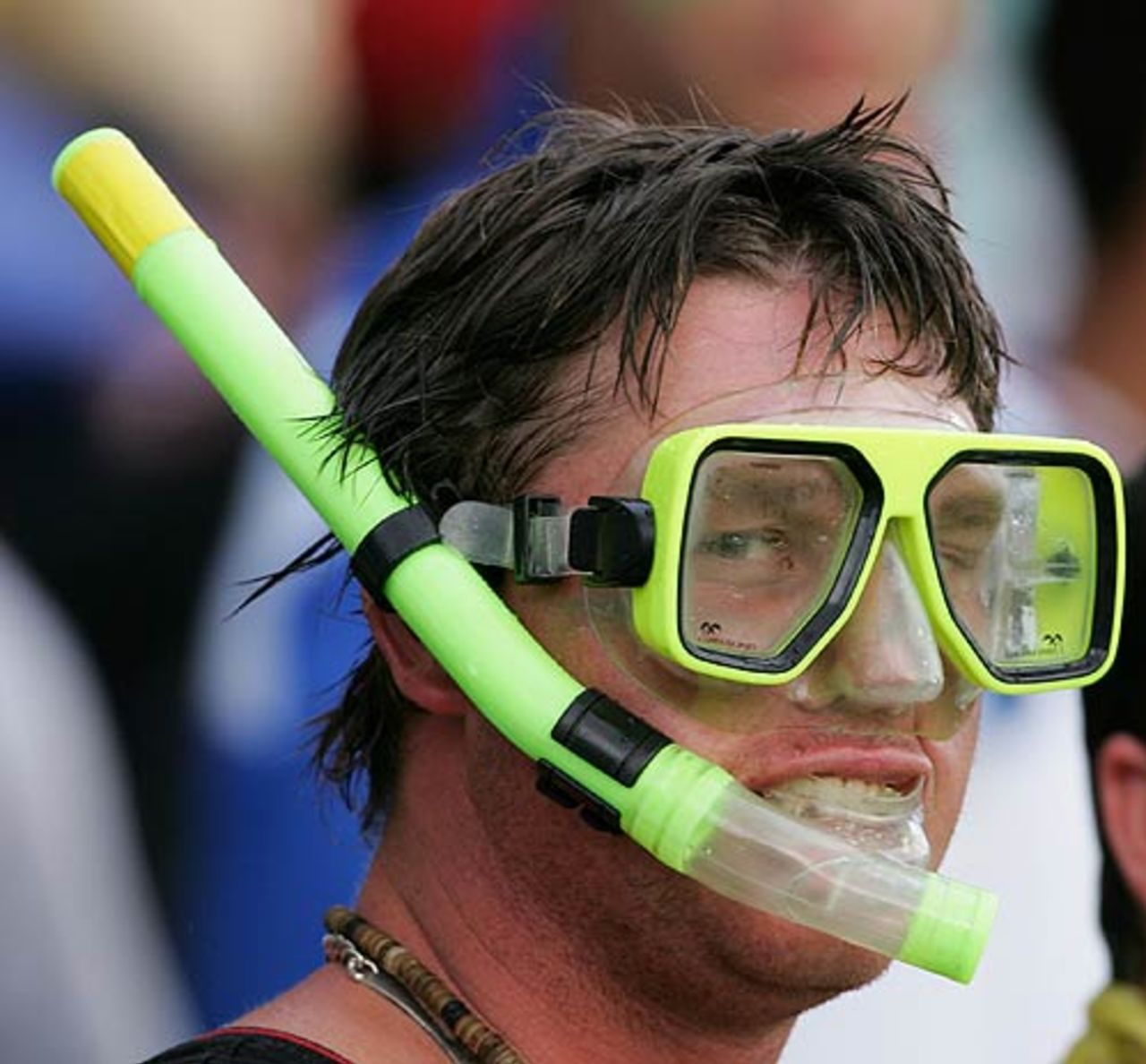 A spectator comes prepared for the conditions at Sydney, Australia v England, CB Series, 2nd final, Sydney, February 11, 2007