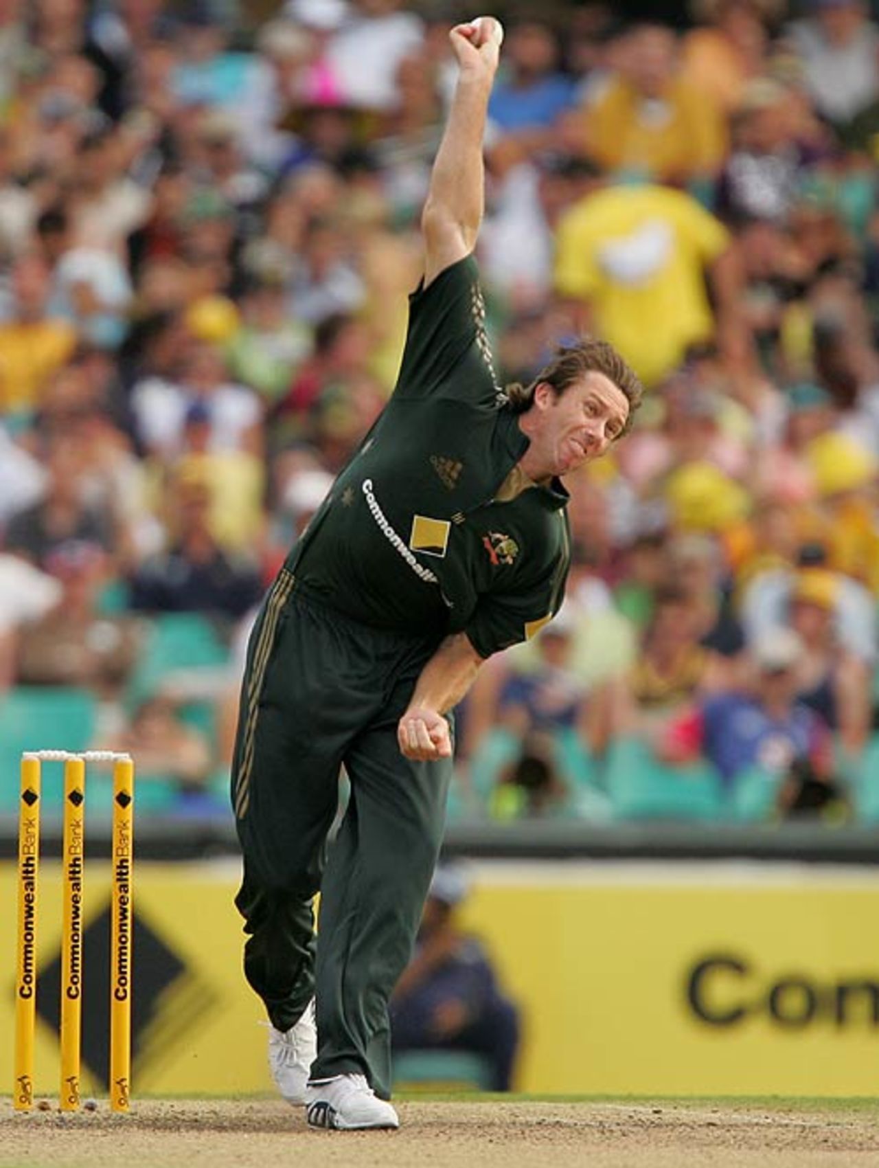Glenn McGrath bowled a much improved spell in the second CB Series final, Australia v England, CB Series, 2nd final, Sydney, February 11, 2007