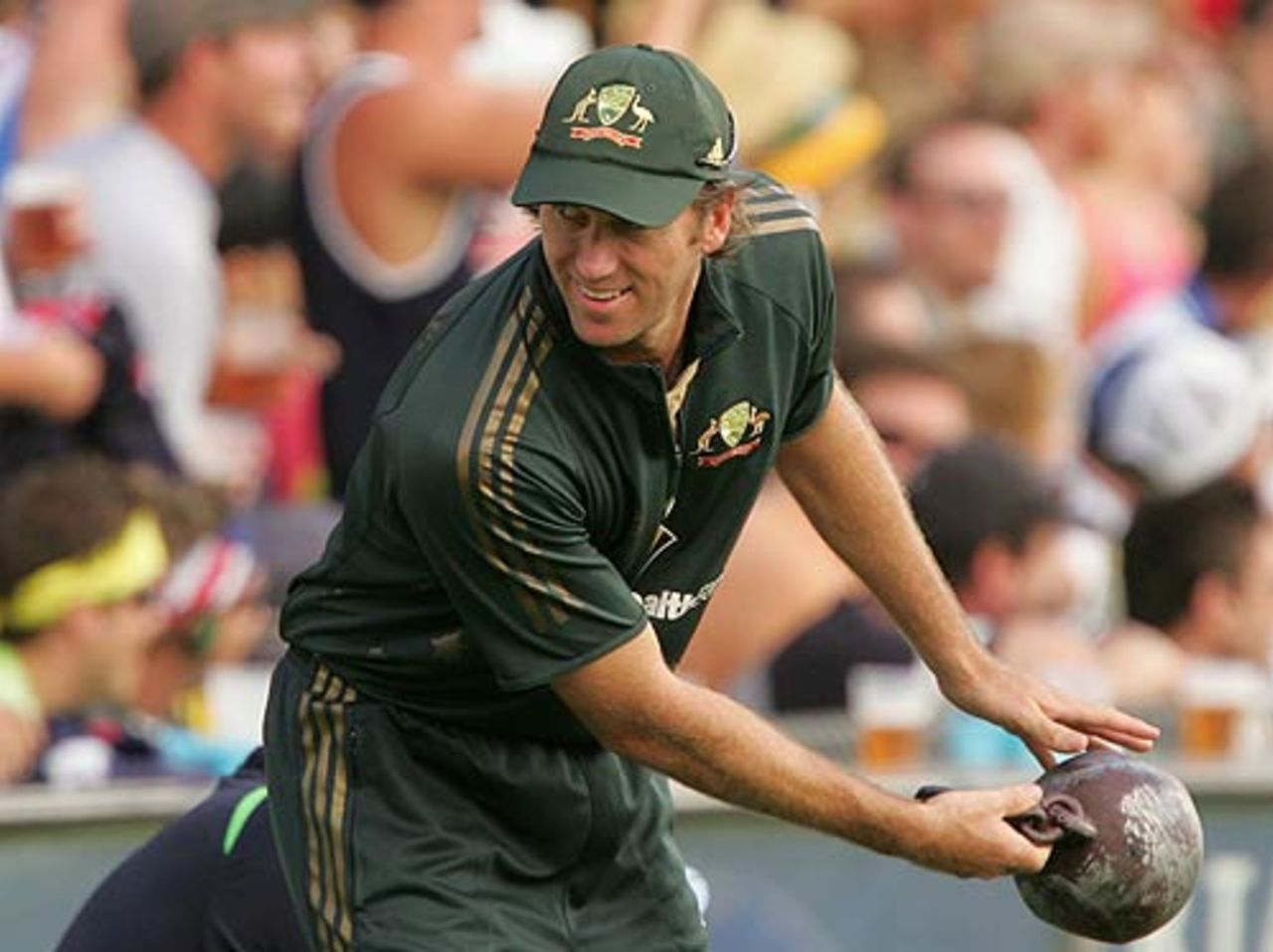 Glenn McGrath with a ball and chain, Australia v England, CB Series, 2nd final, Sydney, February 11, 2007